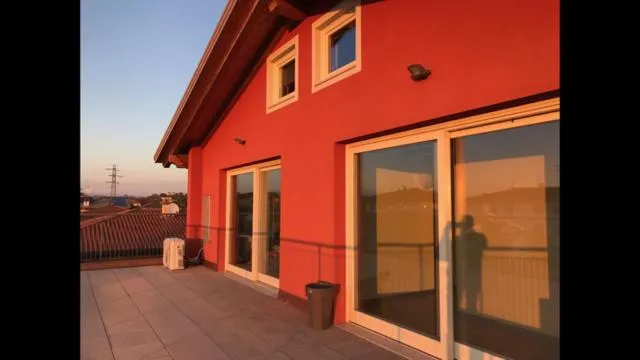 Via Venezia Accomodating Solutions