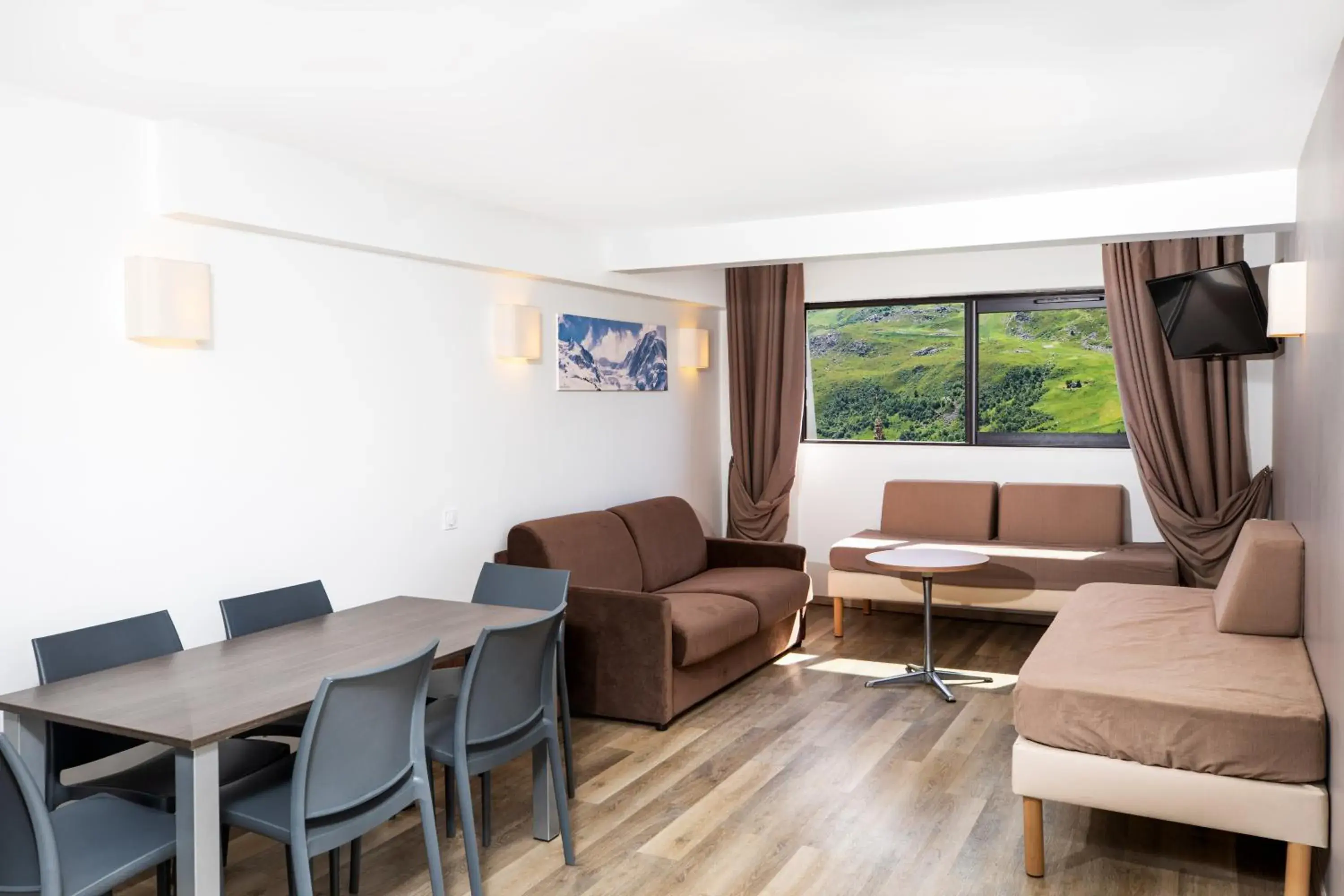 Living room in SOWELL RESIDENCES Pierre Blanche Living room in SOWELL RESIDENCES Pierre Blanche