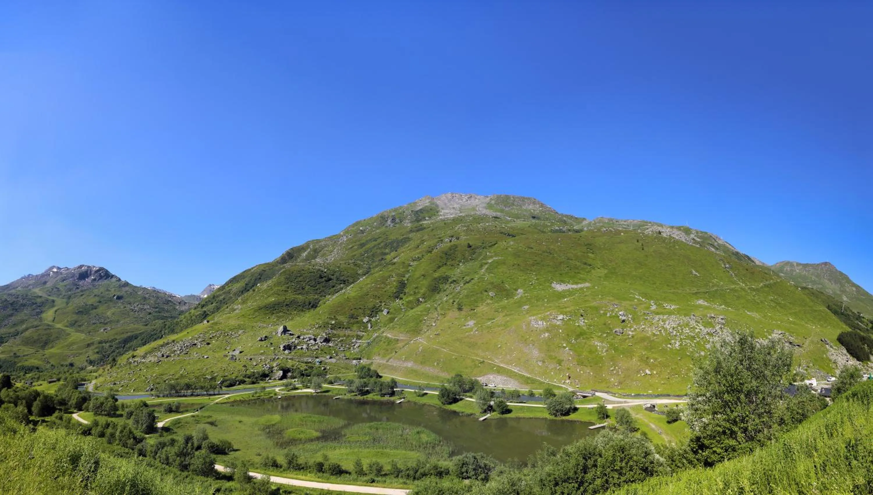 Natural landscape in SOWELL RESIDENCES Pierre Blanche