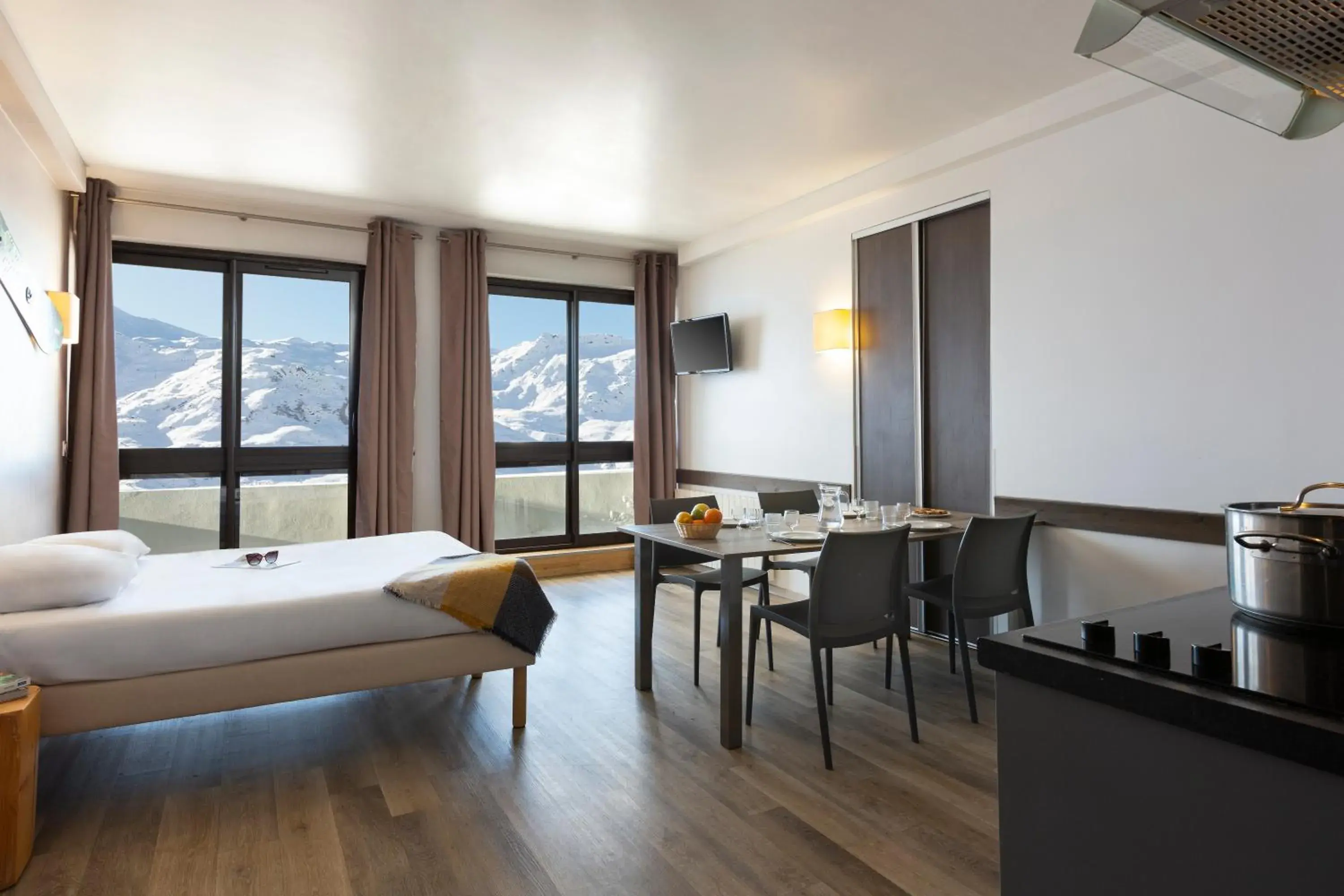 Bedroom in SOWELL RESIDENCES Pierre Blanche Bedroom in SOWELL RESIDENCES Pierre Blanche