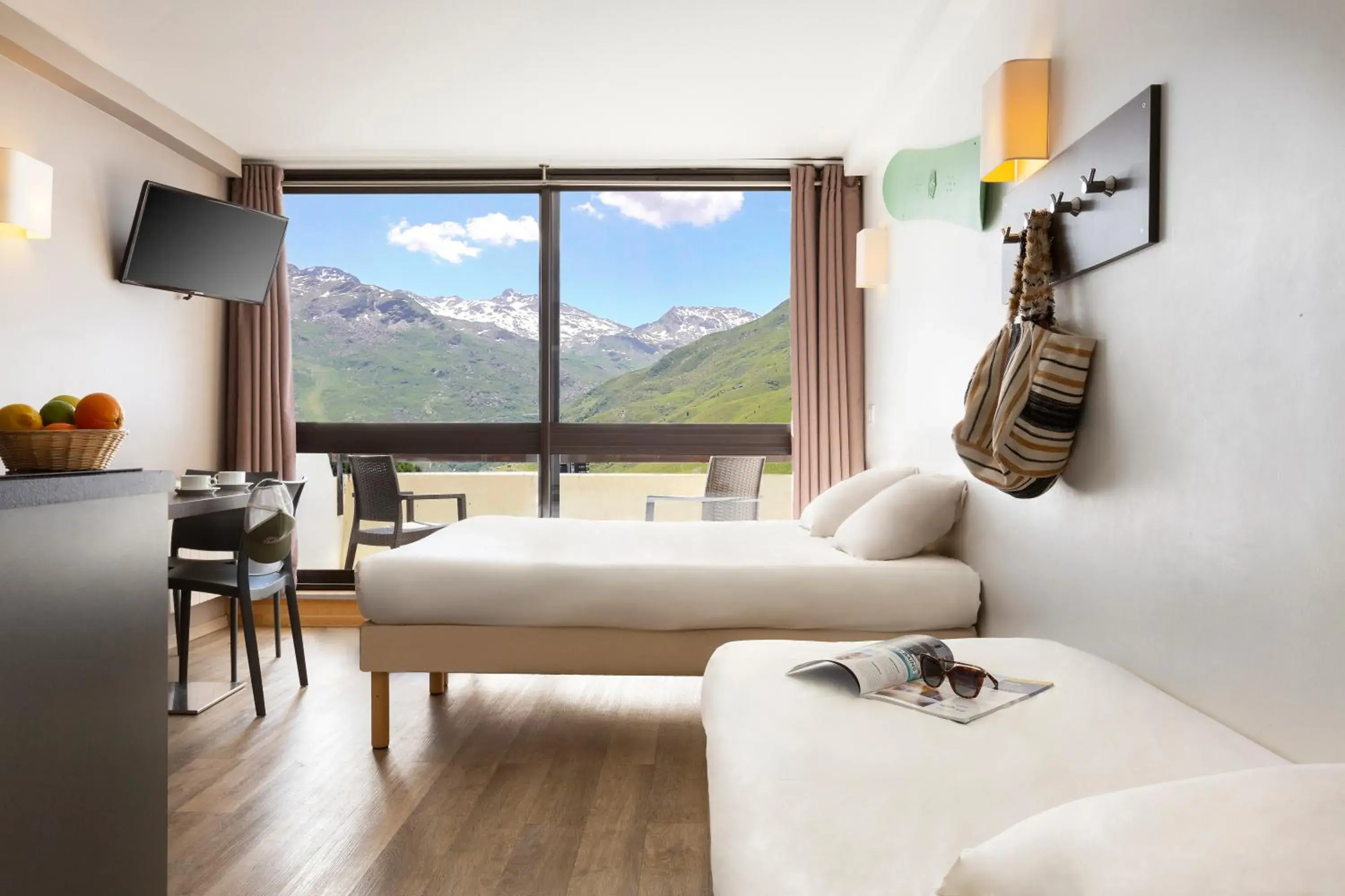 View (from property/room), Bed in SOWELL RESIDENCES Pierre Blanche View (from property/room), Bed in SOWELL RESIDENCES Pierre Blanche