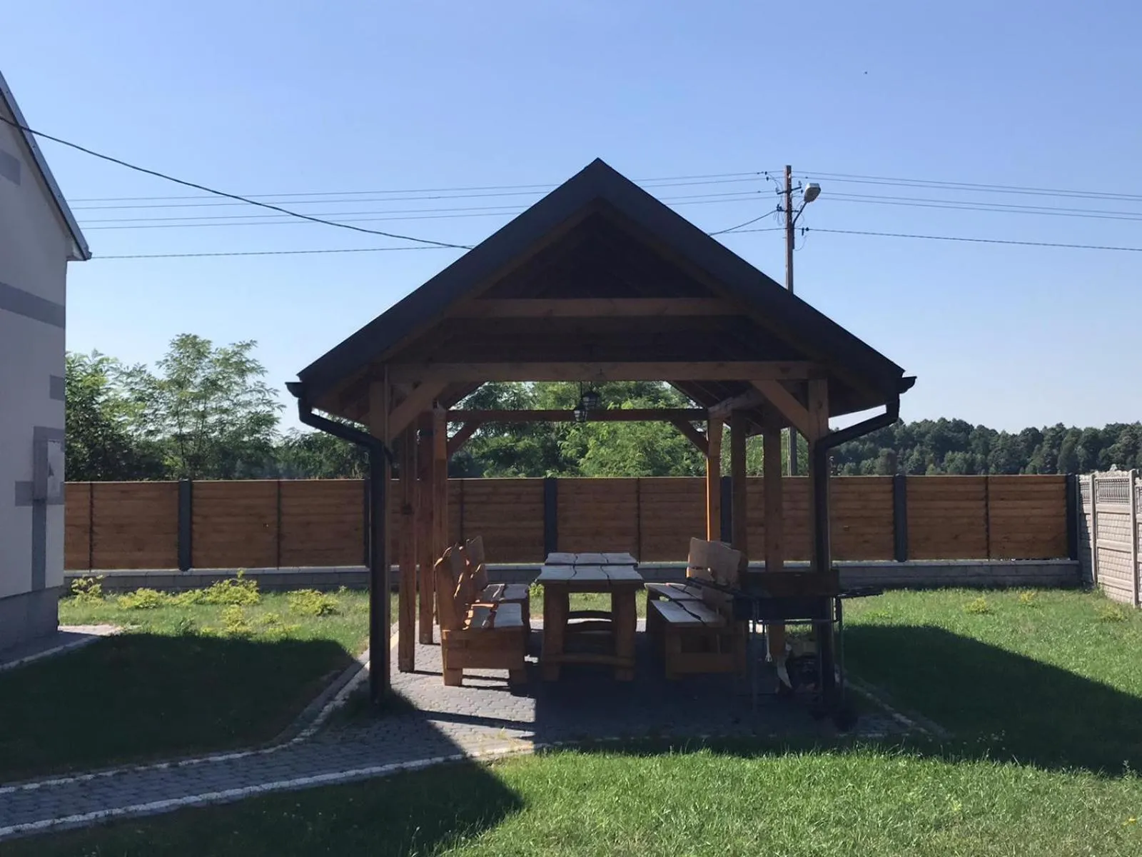 Property building in Pokoje blisko SUNTAGO