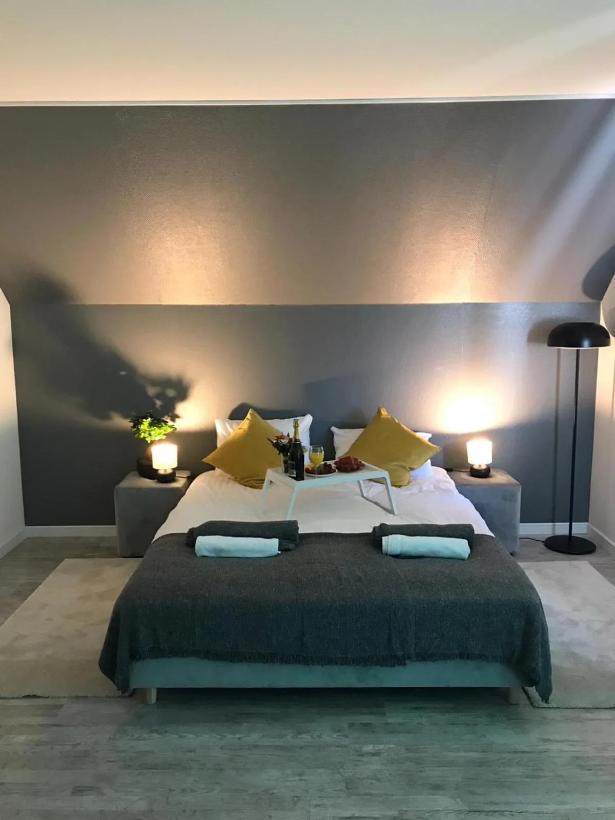 Bed in Pokoje blisko SUNTAGO