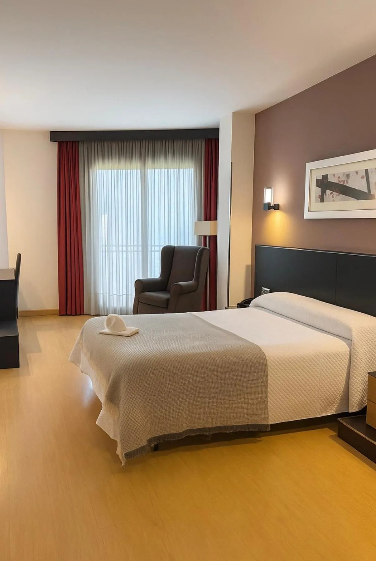 Bed in Hotel Villa de Cacabelos