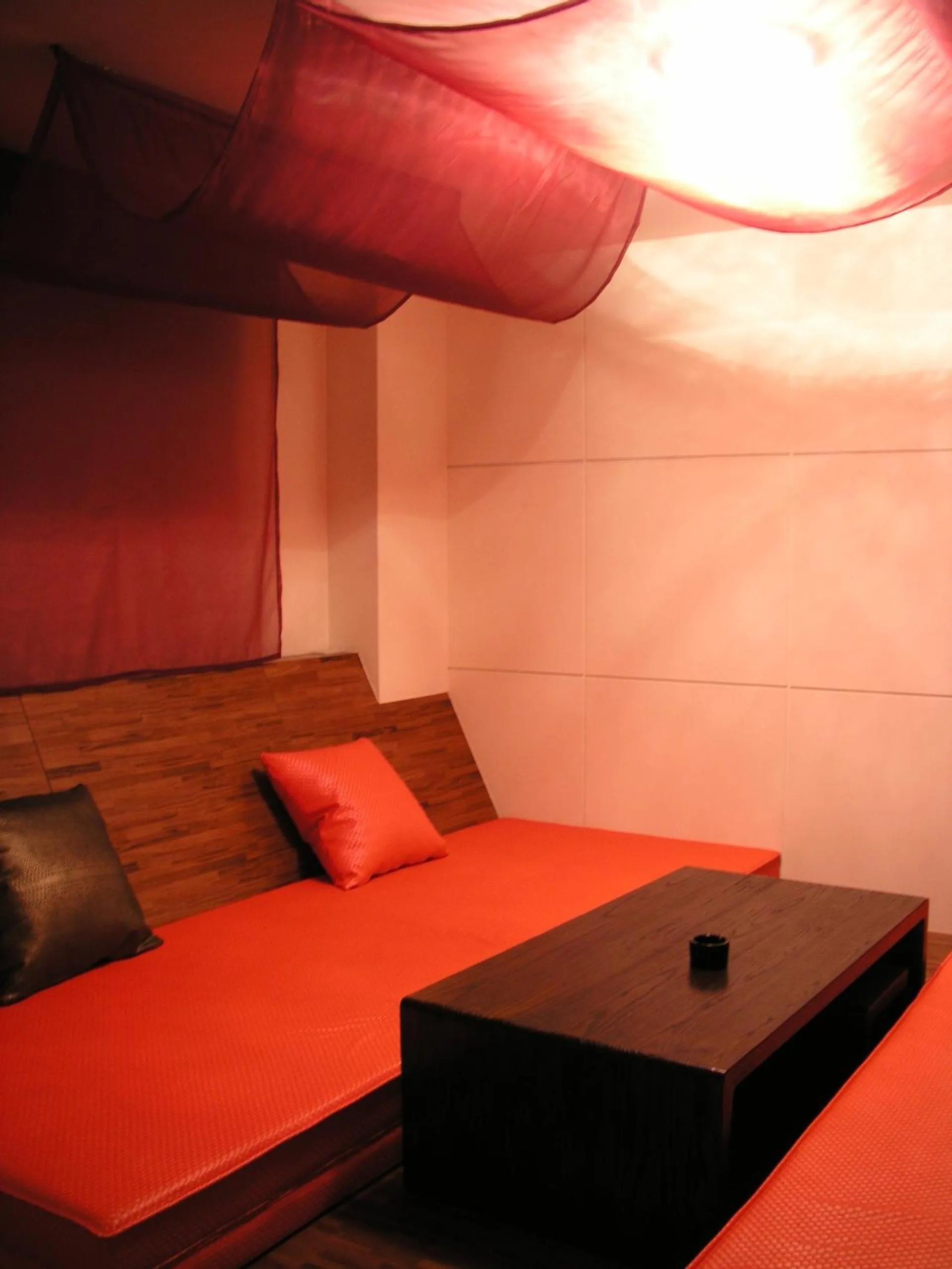 Bed in Hip Spa Motel