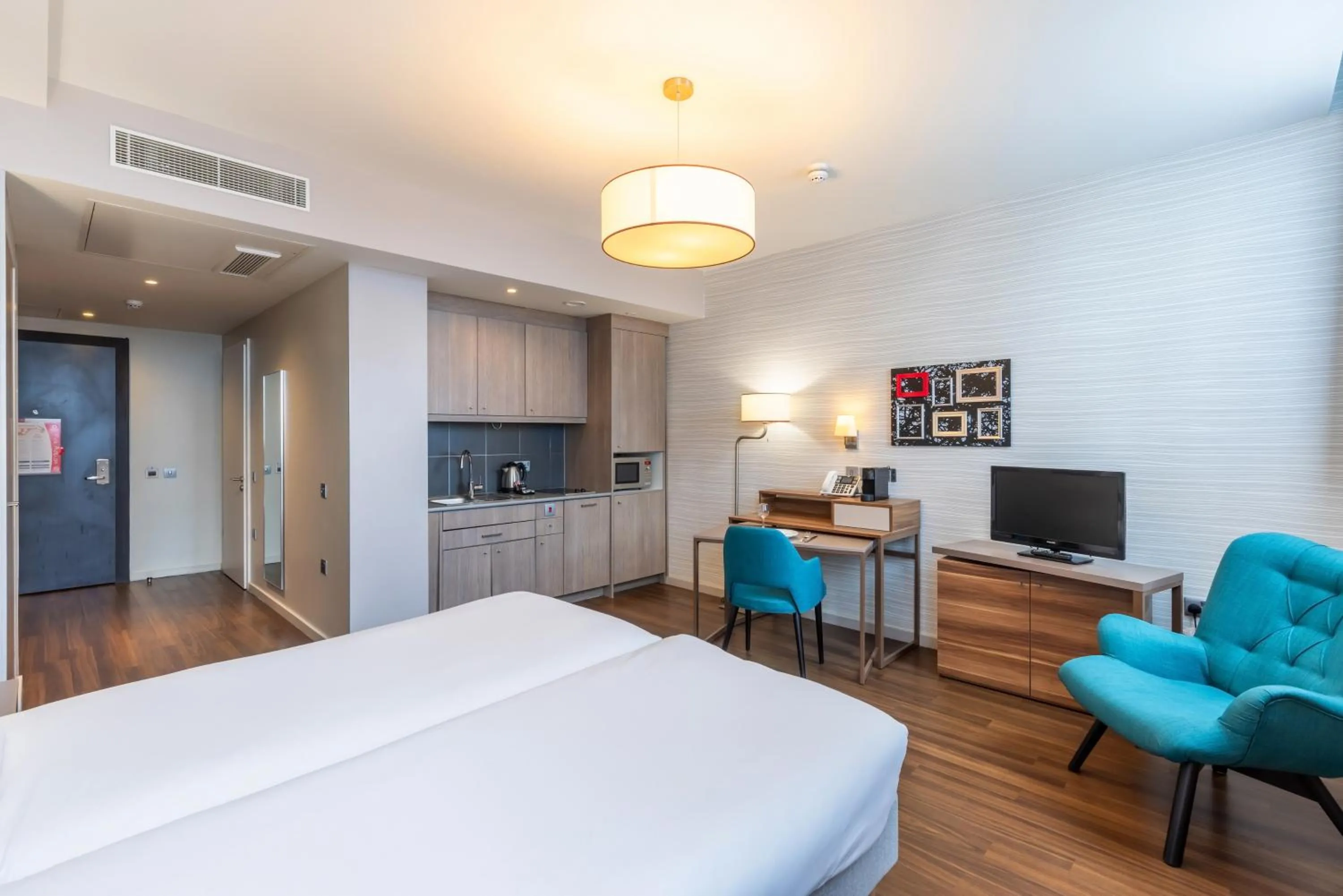 TV and multimedia, Bed in Aparthotel Adagio Liverpool City Centre