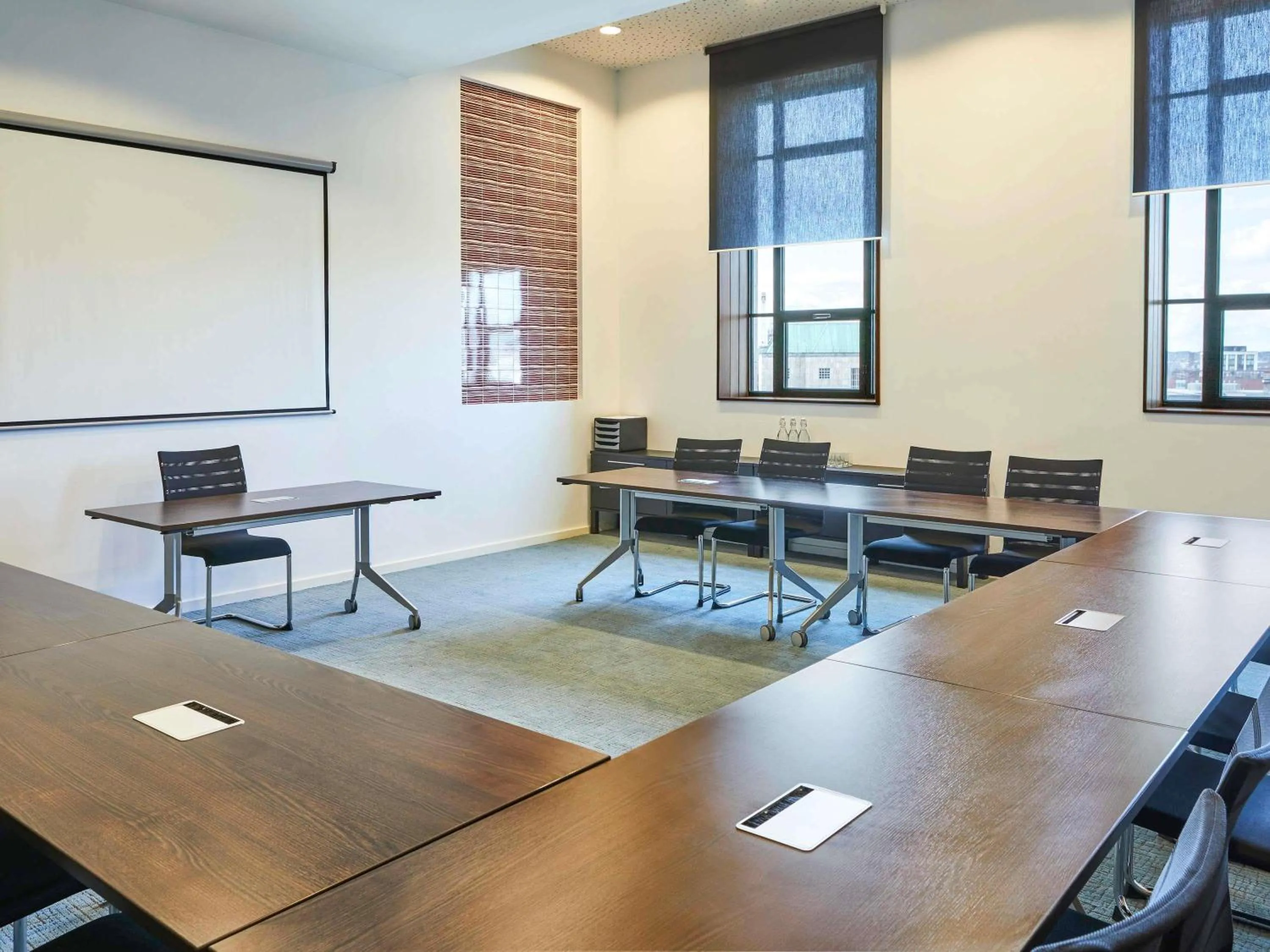 Meeting/conference room in Aparthotel Adagio Liverpool City Centre