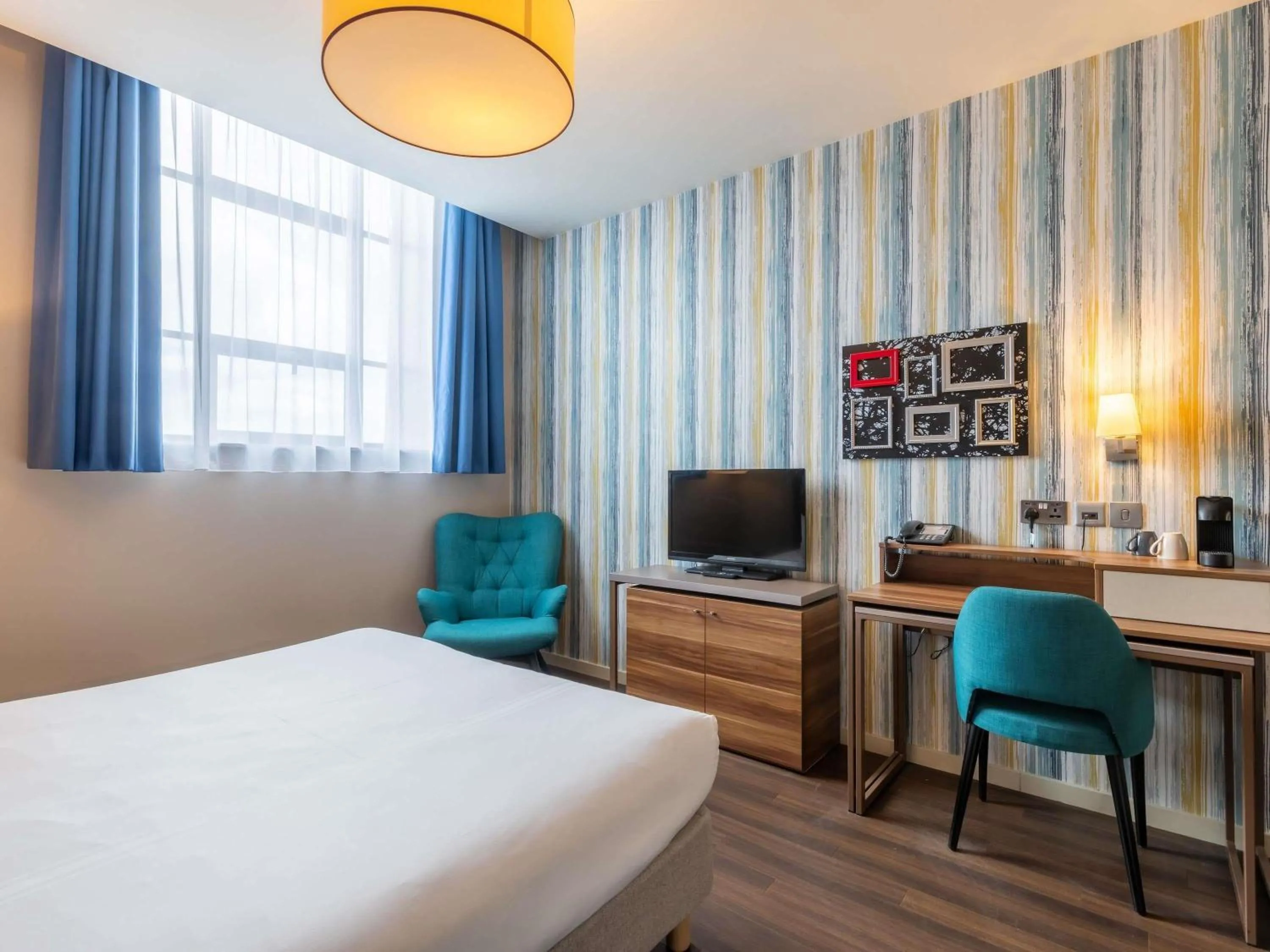 Bedroom, Bed in Aparthotel Adagio Liverpool City Centre