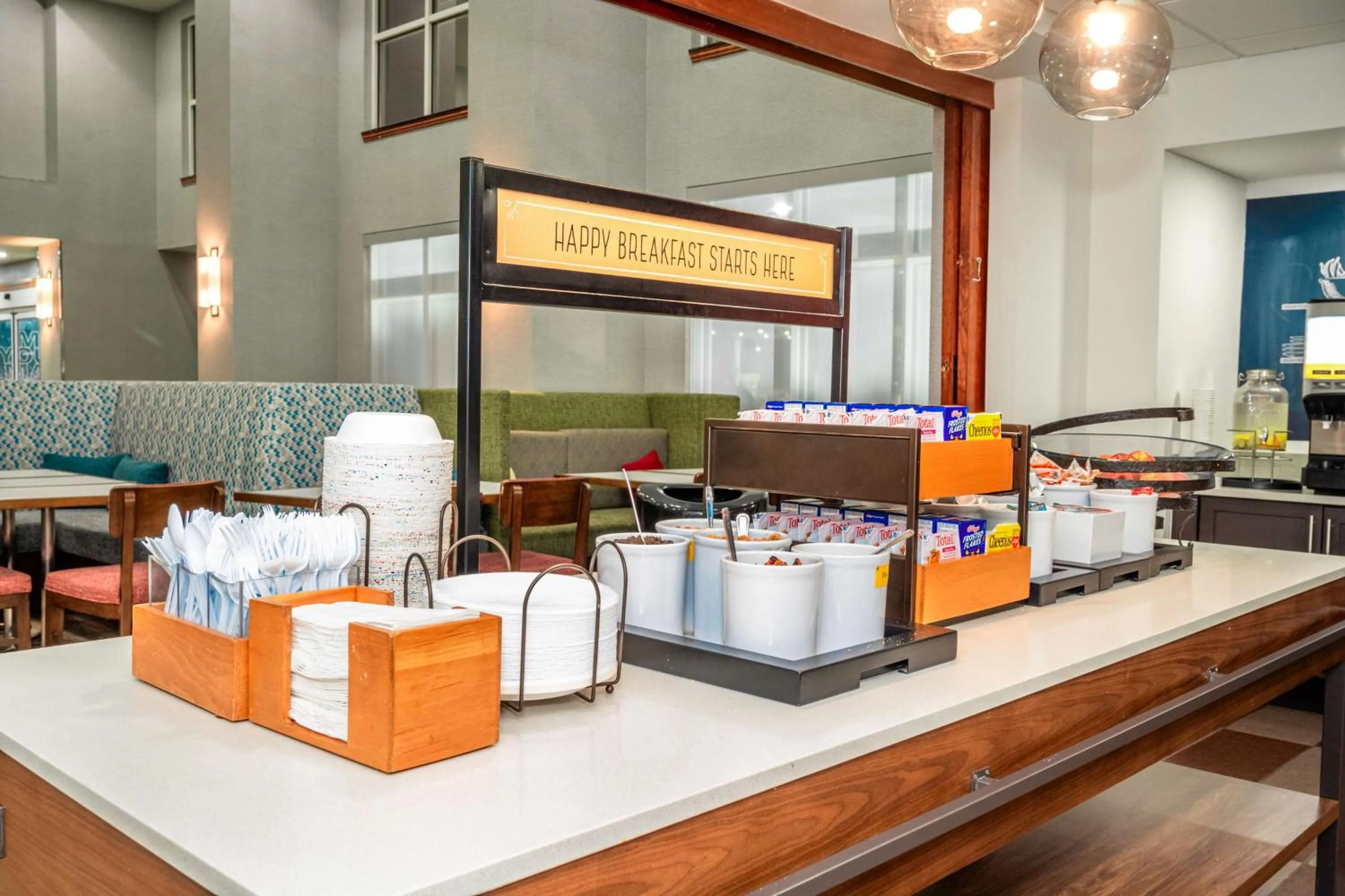 Breakfast in Hampton Inn & Suites Fort Worth-West-I-30