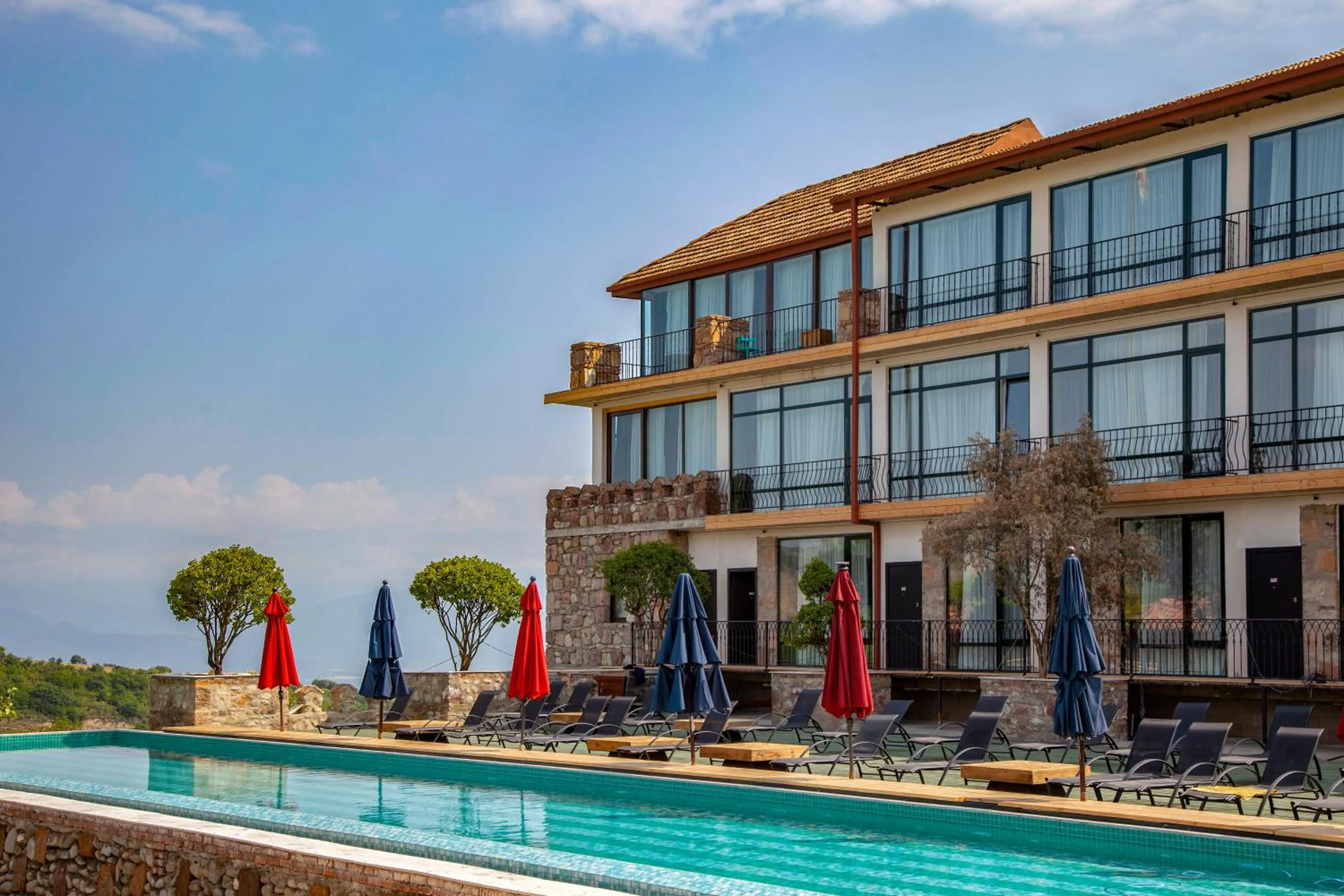 Swimming pool in Chateau Mere