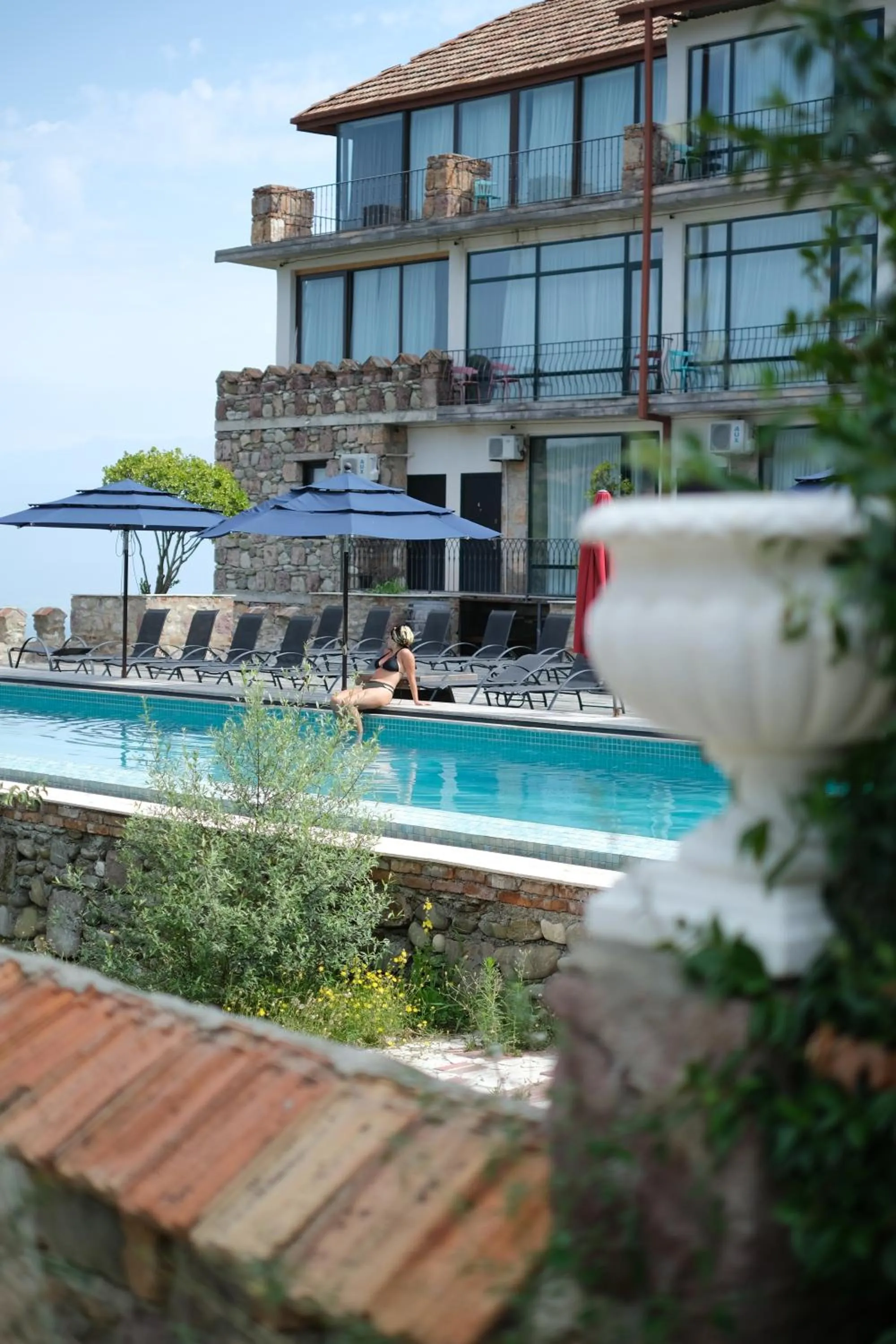 Swimming pool in Chateau Mere