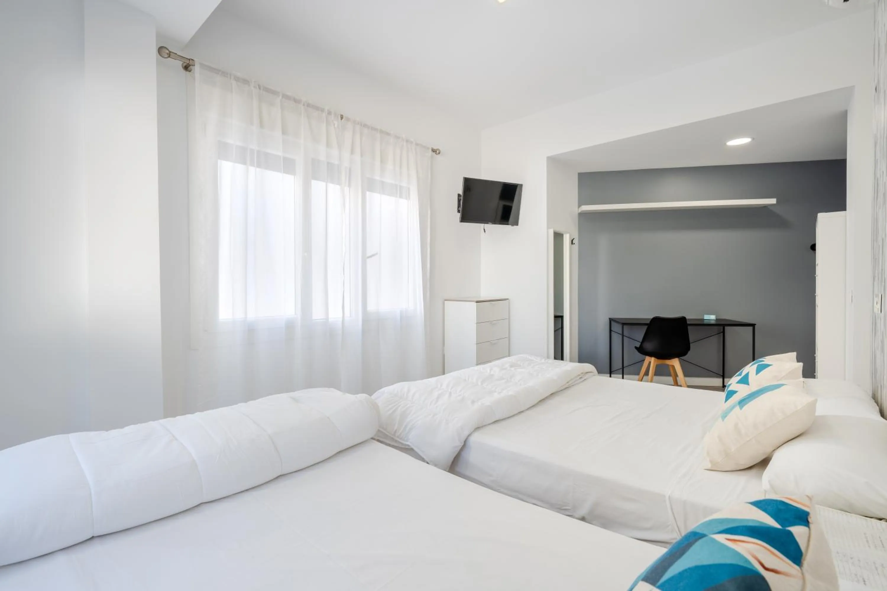 Bed in BF Rooms Almeria Centro