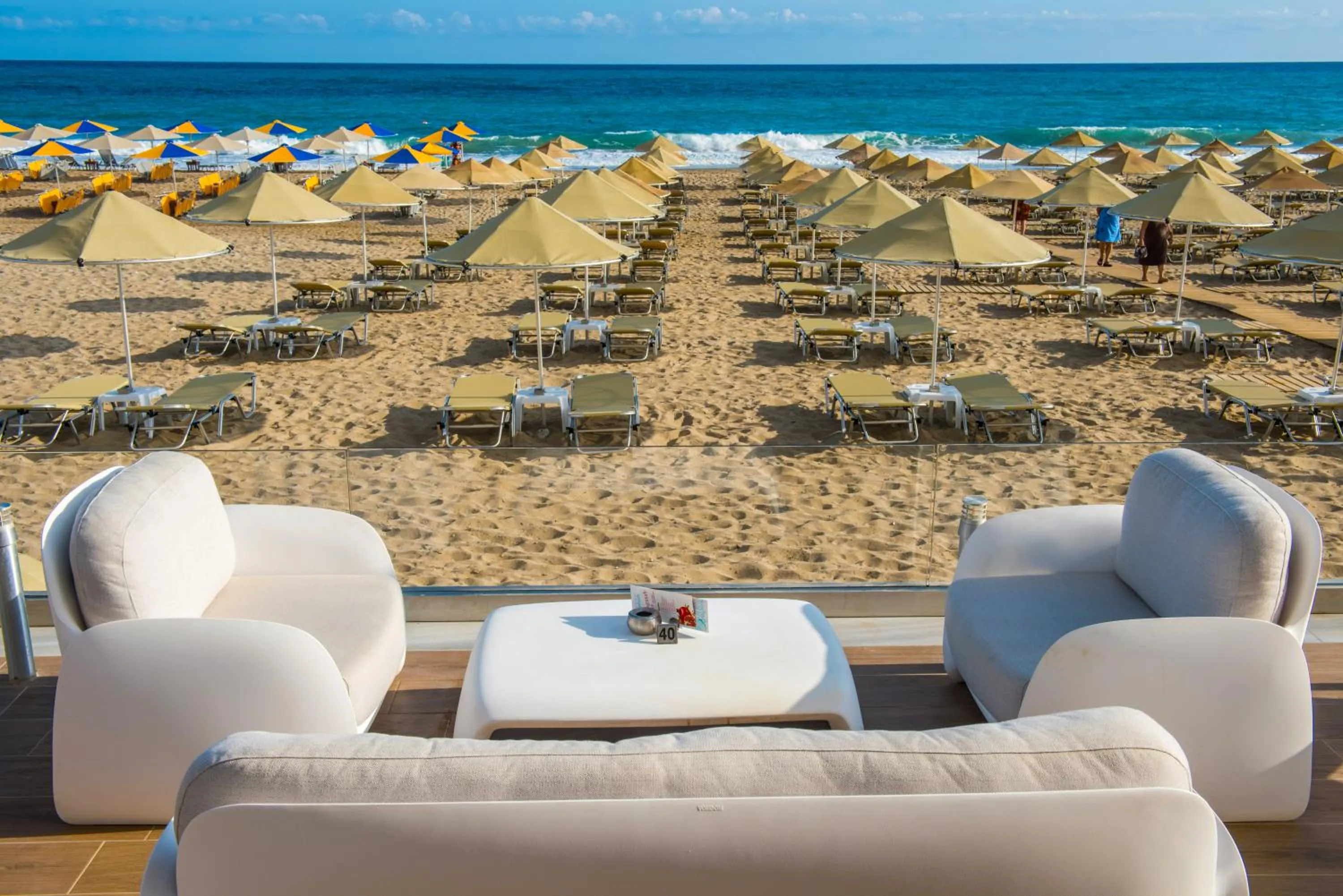 Nightclub / DJ in Odyssia Beach Hotel