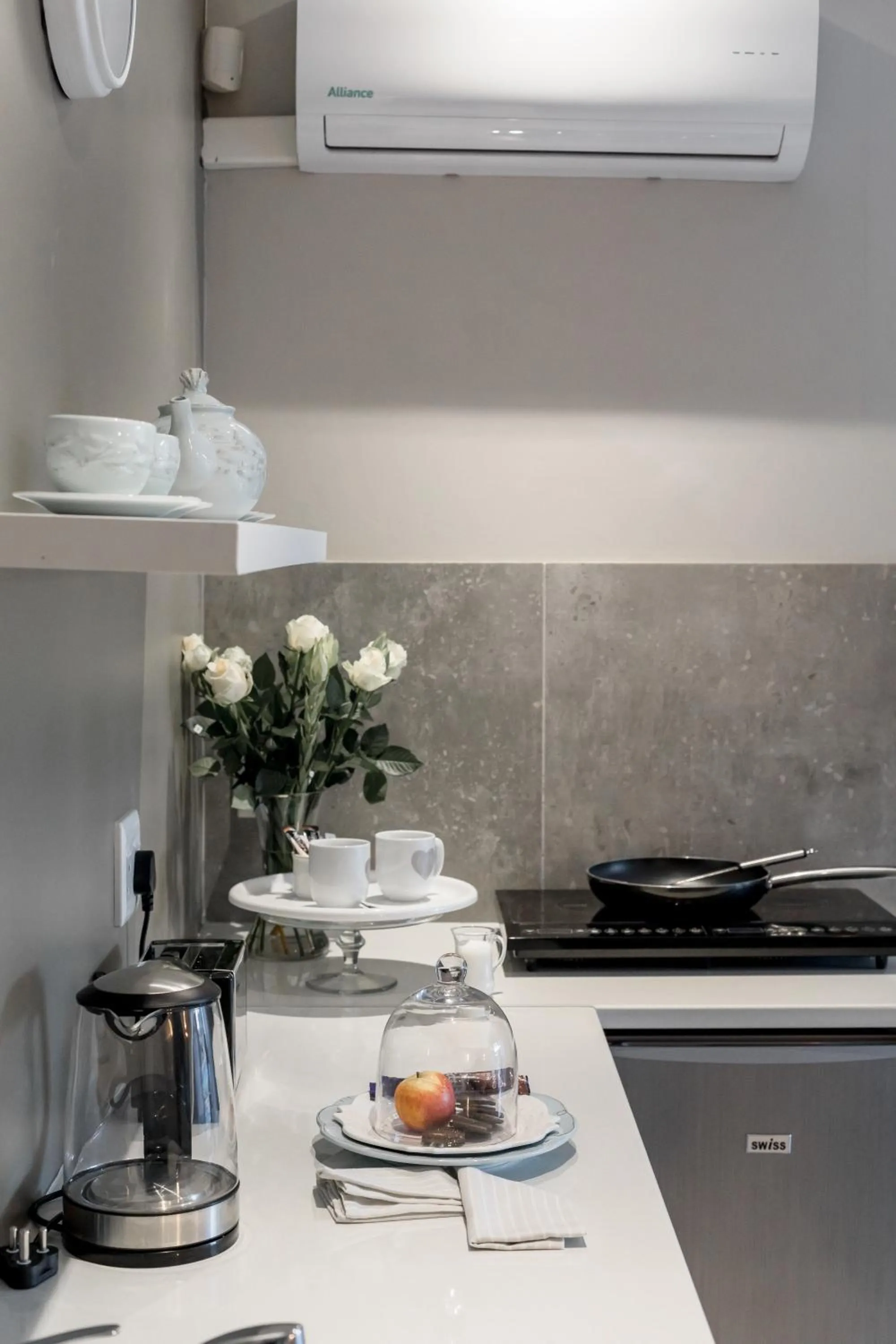 Kitchen or kitchenette in Wagtails Guest House