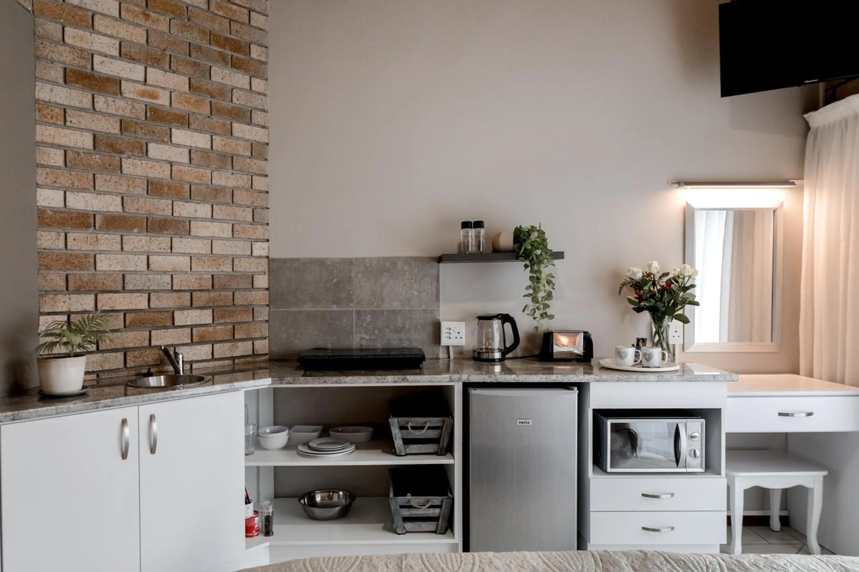 Kitchen or kitchenette in Wagtails Guest House