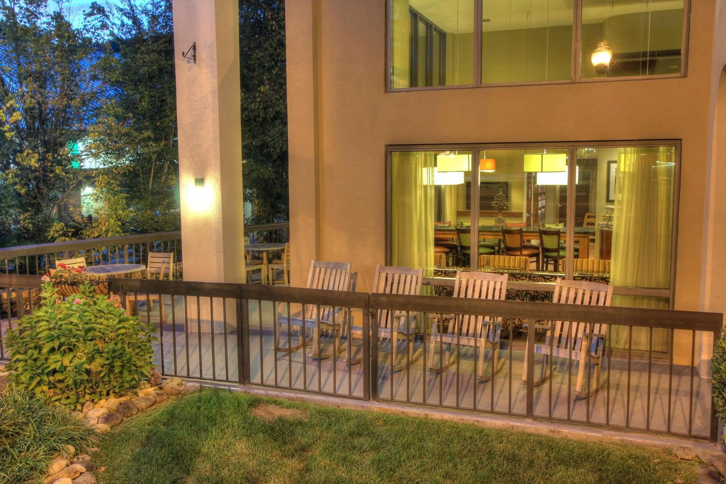 Restaurant/places to eat in Hampton Inn Gatlinburg