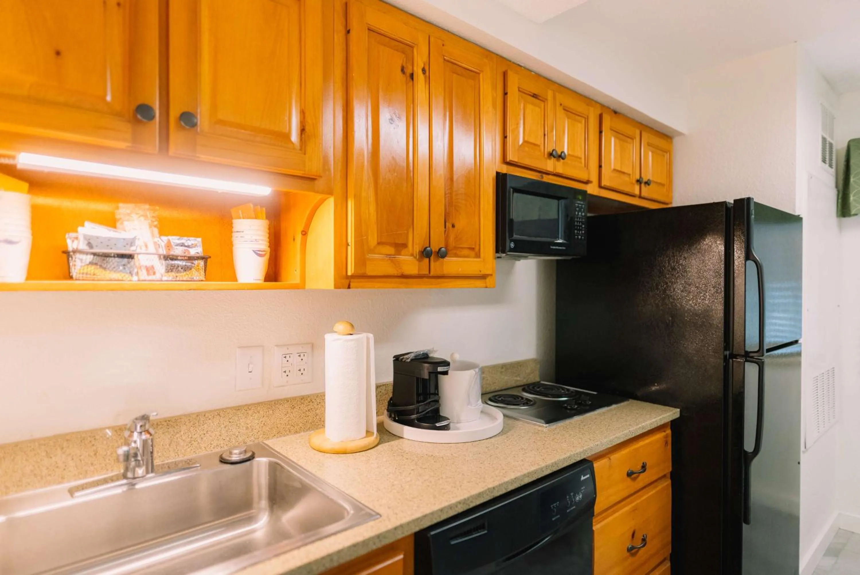 Kitchen or kitchenette in Hampton Inn Gatlinburg