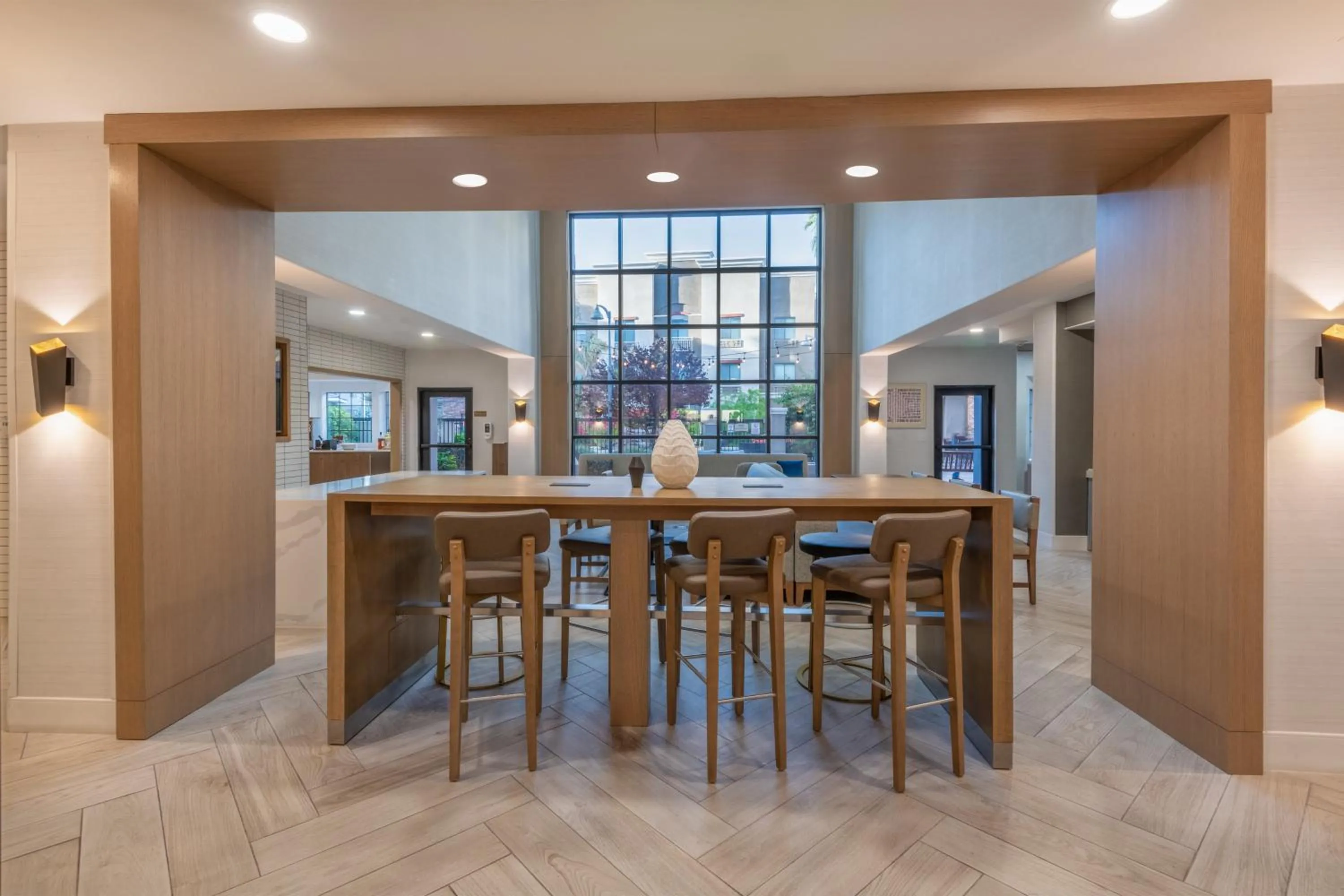 Property building in Staybridge Suites Phoenix Glendale Sports Dist by IHG