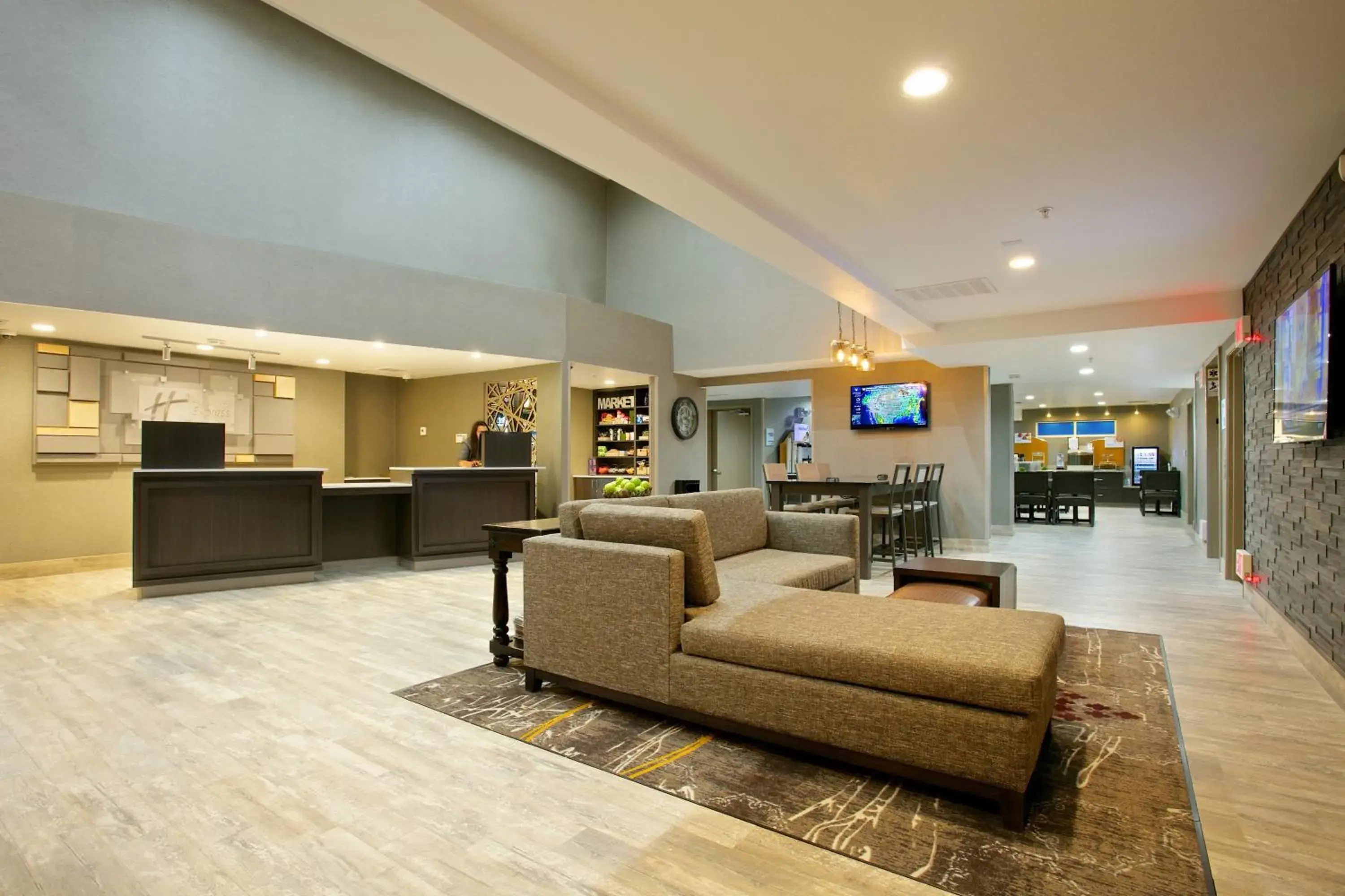Property building in Holiday Inn Express Hotel & Suites - Paso Robles by IHG Property building in Holiday Inn Express Hotel & Suites - Paso Robles by IHG