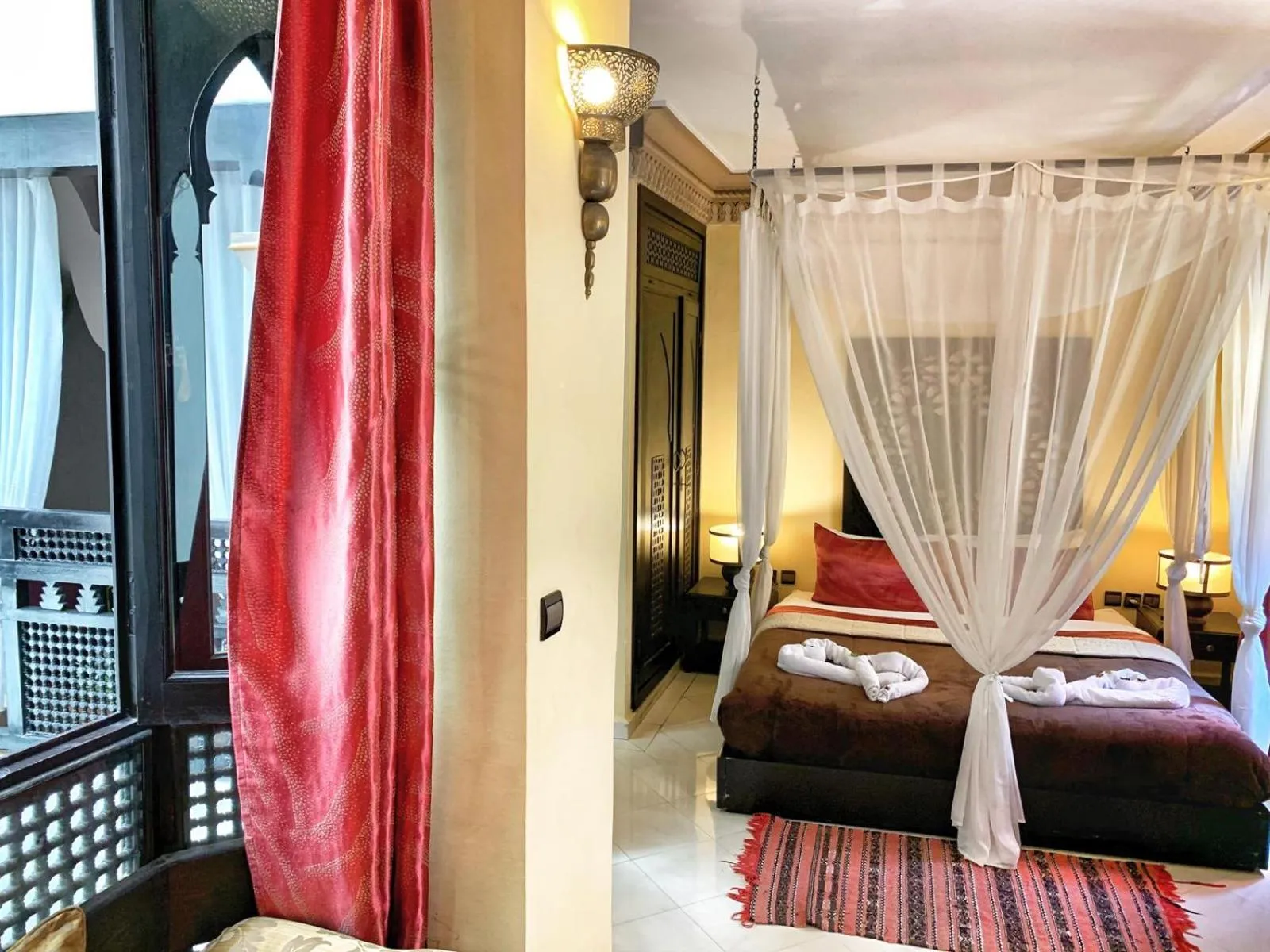 Photo of the whole room, Bed in Riad 7 Pierres