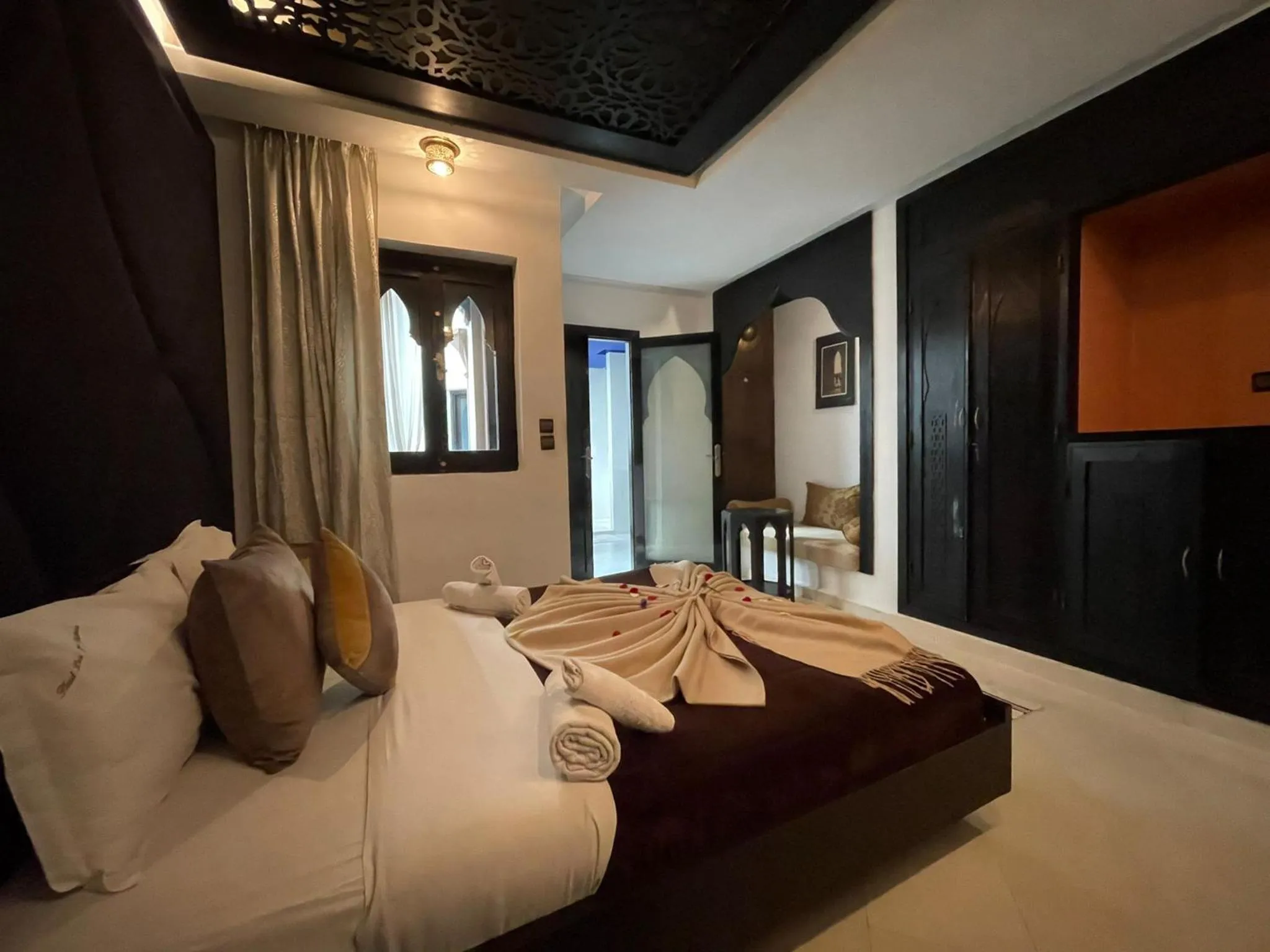 Photo of the whole room, Bed in Riad 7 Pierres