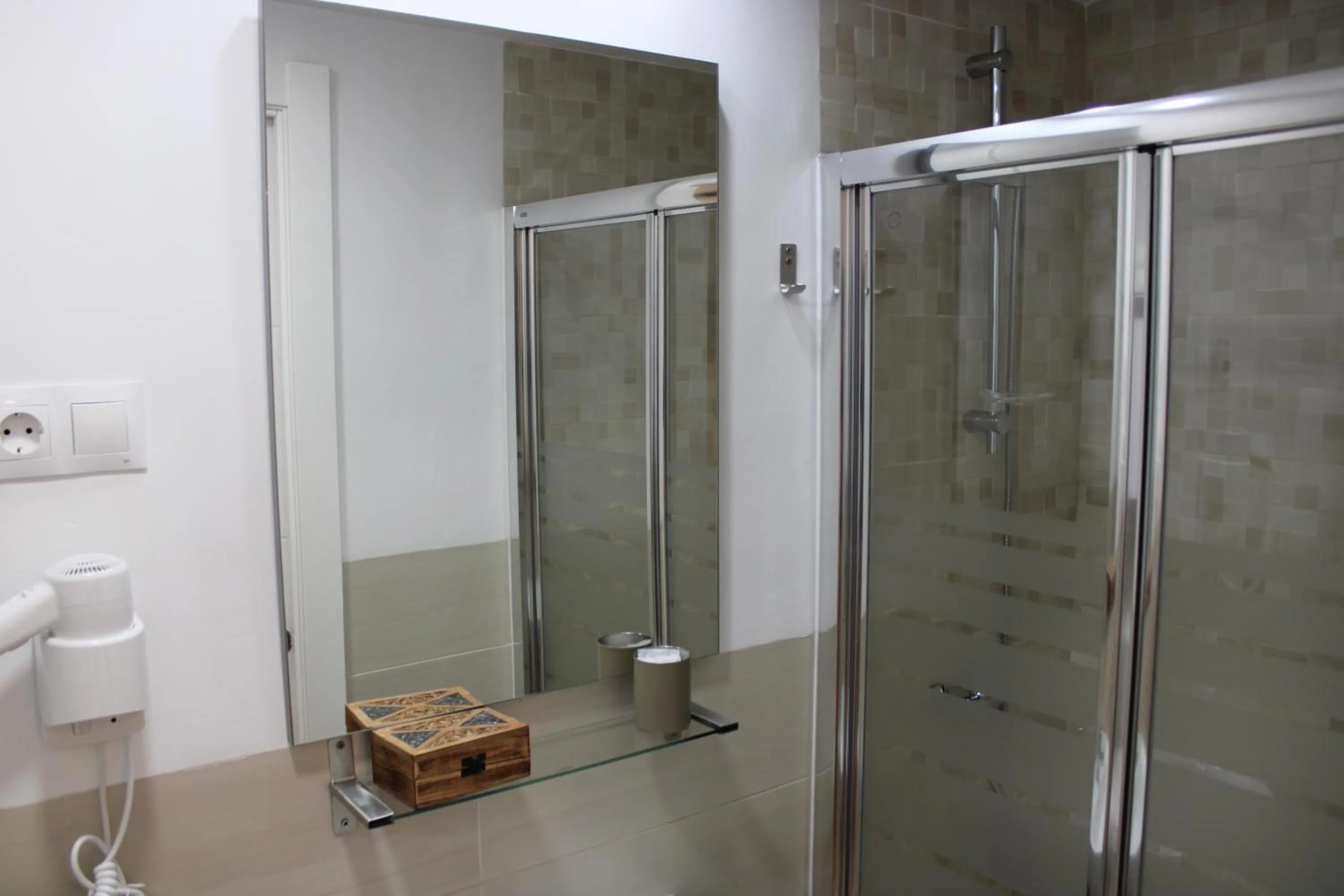 Bathroom in Fan Rooms Gálvez