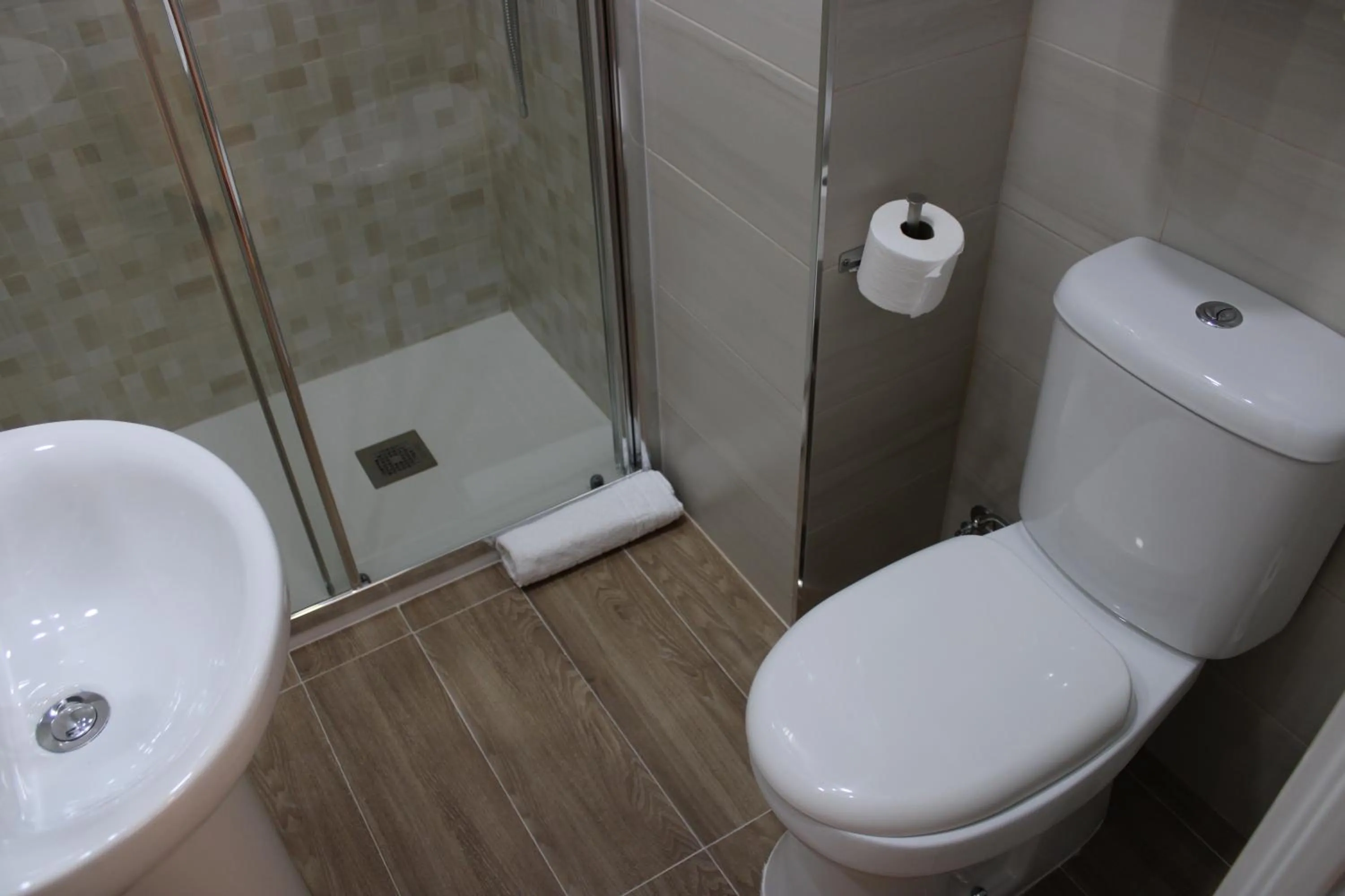 Bathroom in Fan Rooms Gálvez