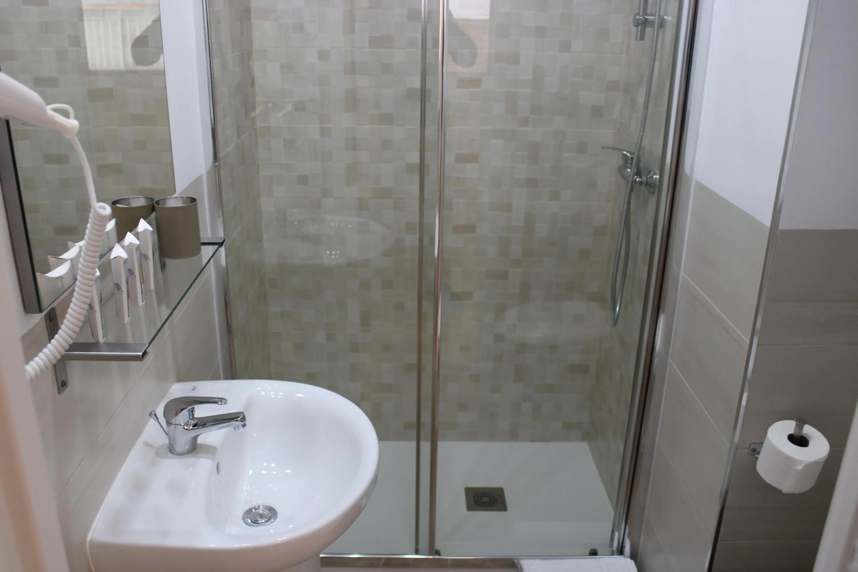 Bathroom in Fan Rooms Gálvez