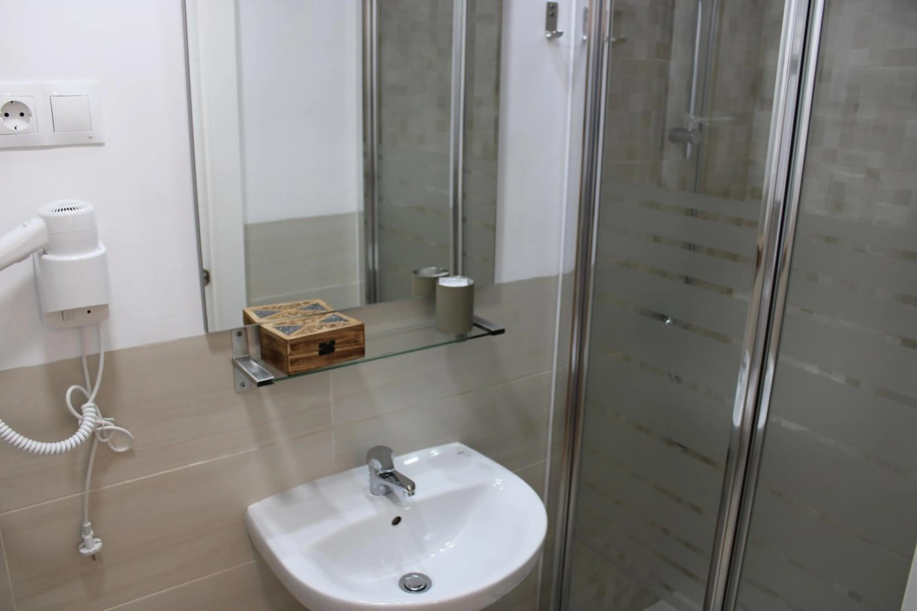 Bathroom in Fan Rooms Gálvez