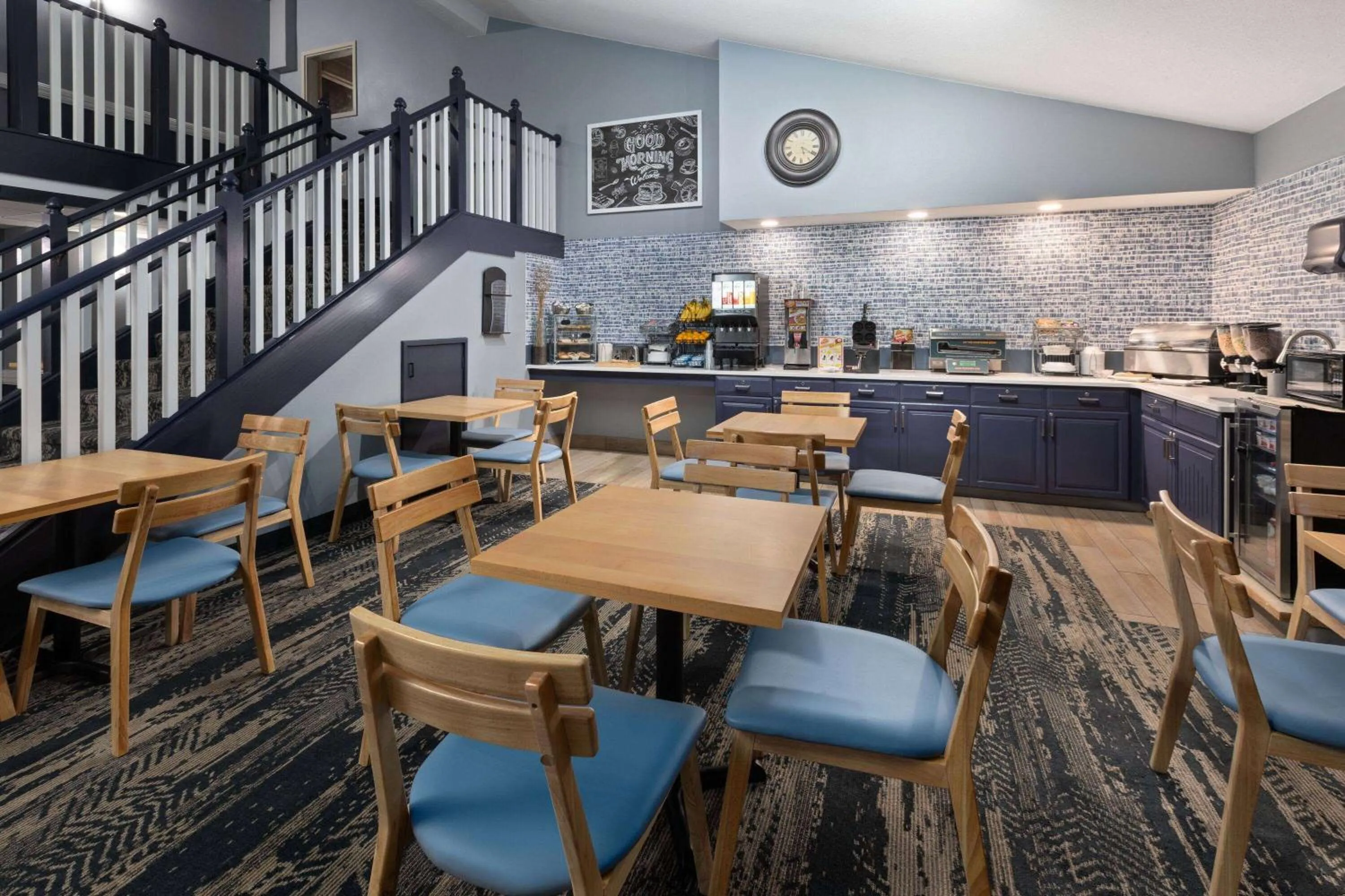 Breakfast in AmericInn by Wyndham North Branch