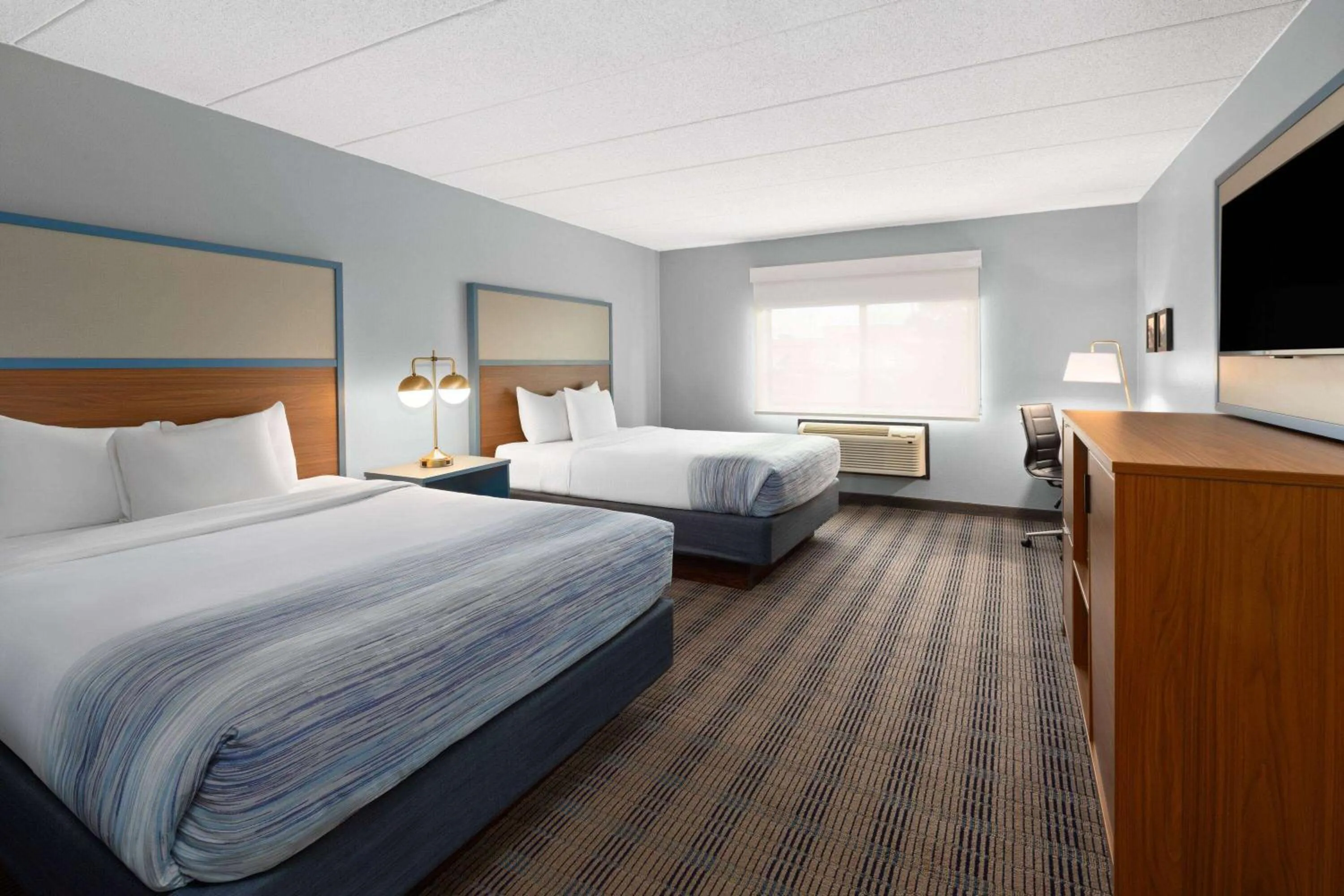 Photo of the whole room, Bed in AmericInn by Wyndham North Branch