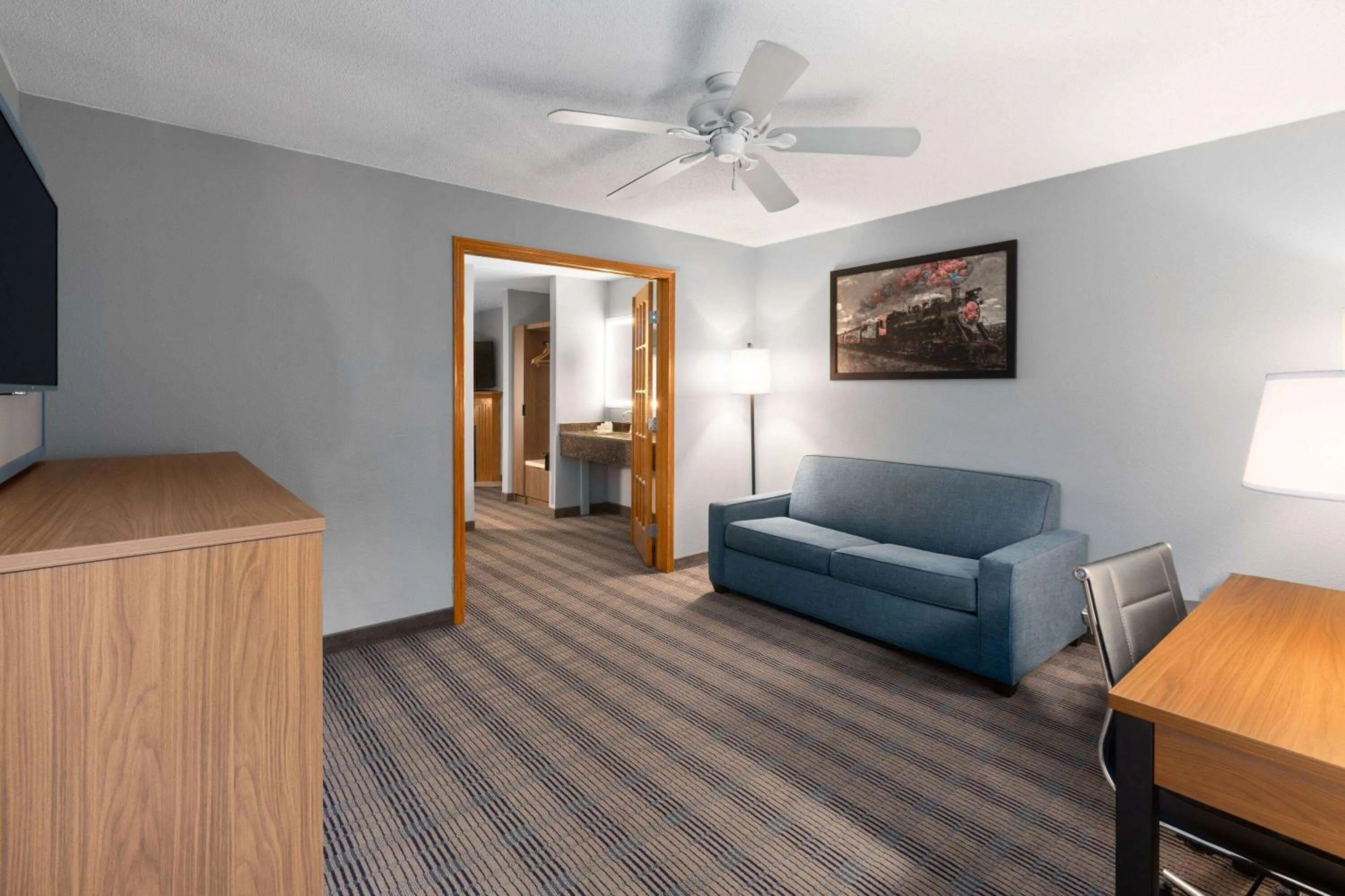 Bath in AmericInn by Wyndham North Branch