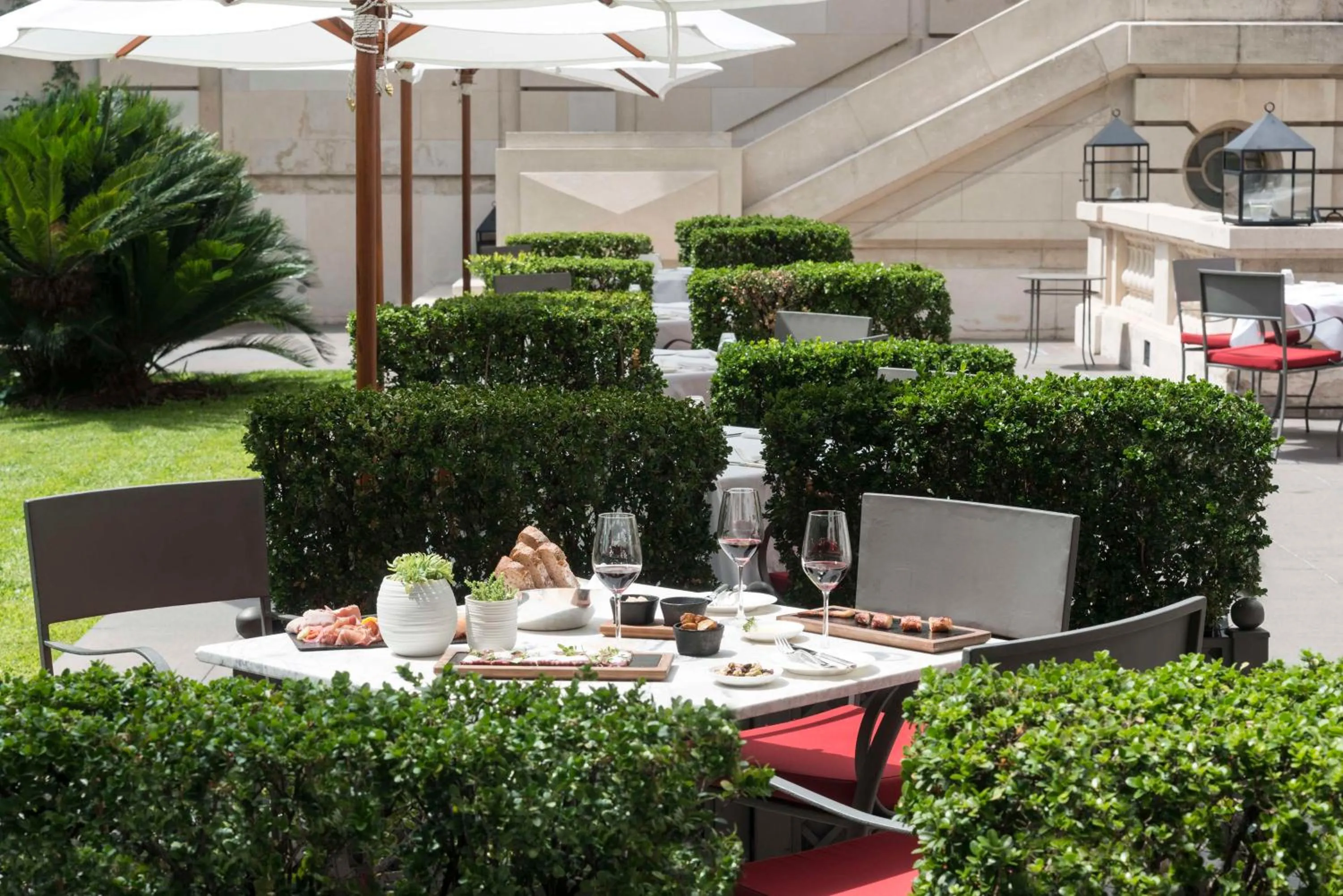 Restaurant/places to eat in Palacio Duhau - Park Hyatt Buenos Aires