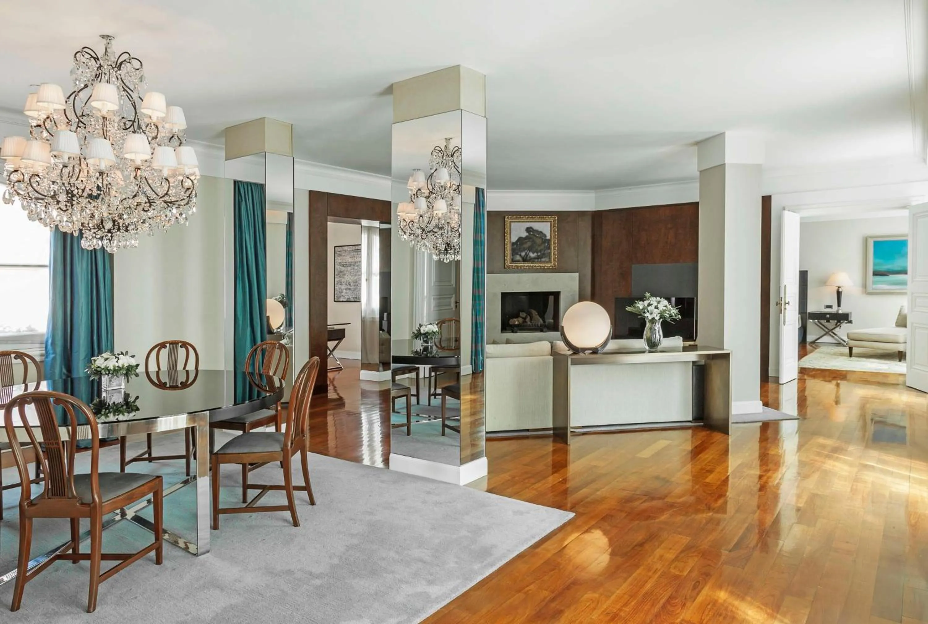 Photo of the whole room in Palacio Duhau - Park Hyatt Buenos Aires