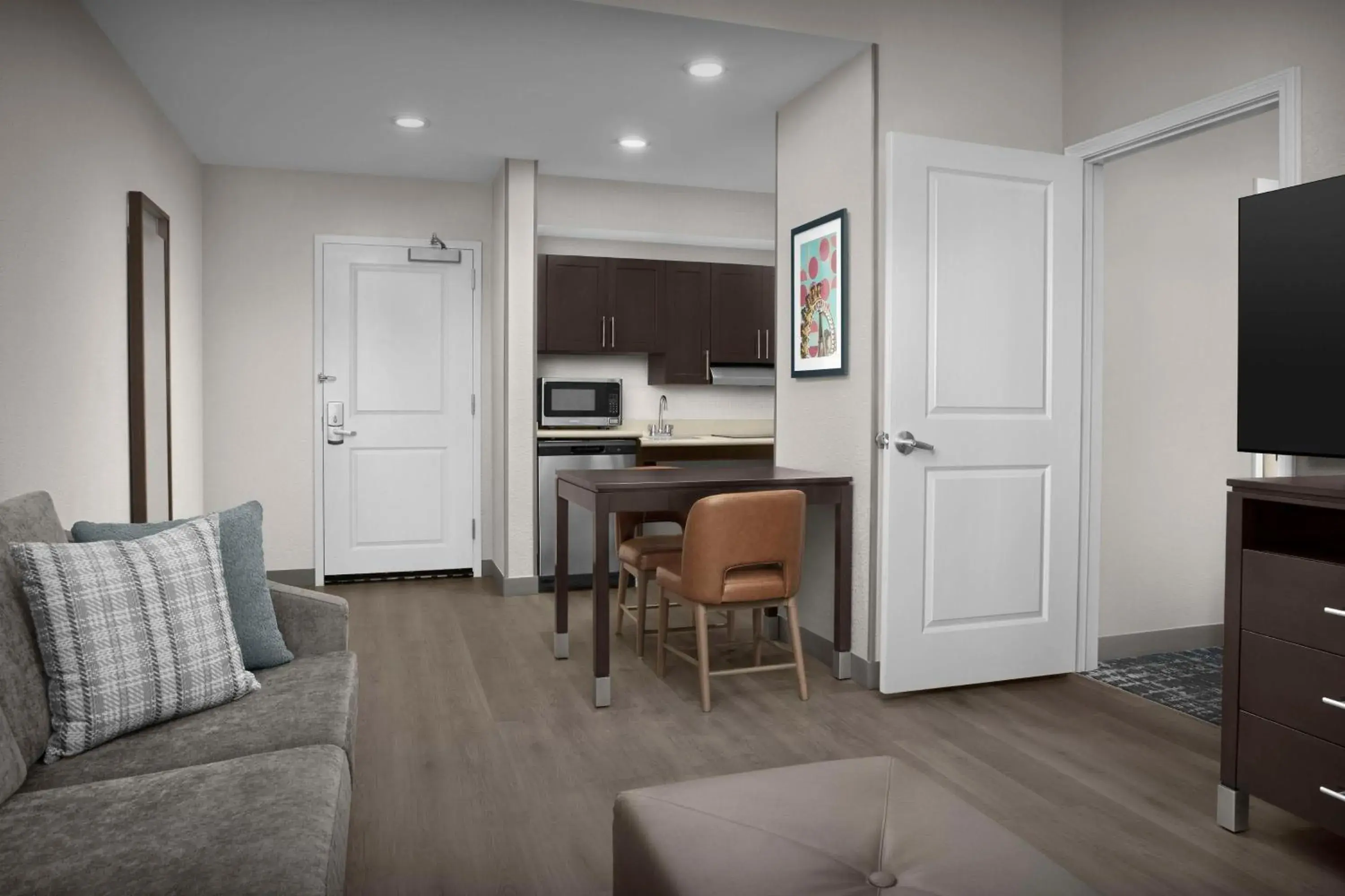 Double or Single Queen Room - Hearing Accessible/Non-Smoking in Homewood Suites by Hilton Orlando Airport Double or Single Queen Room - Hearing Accessible/Non-Smoking in Homewood Suites by Hilton Orlando Airport