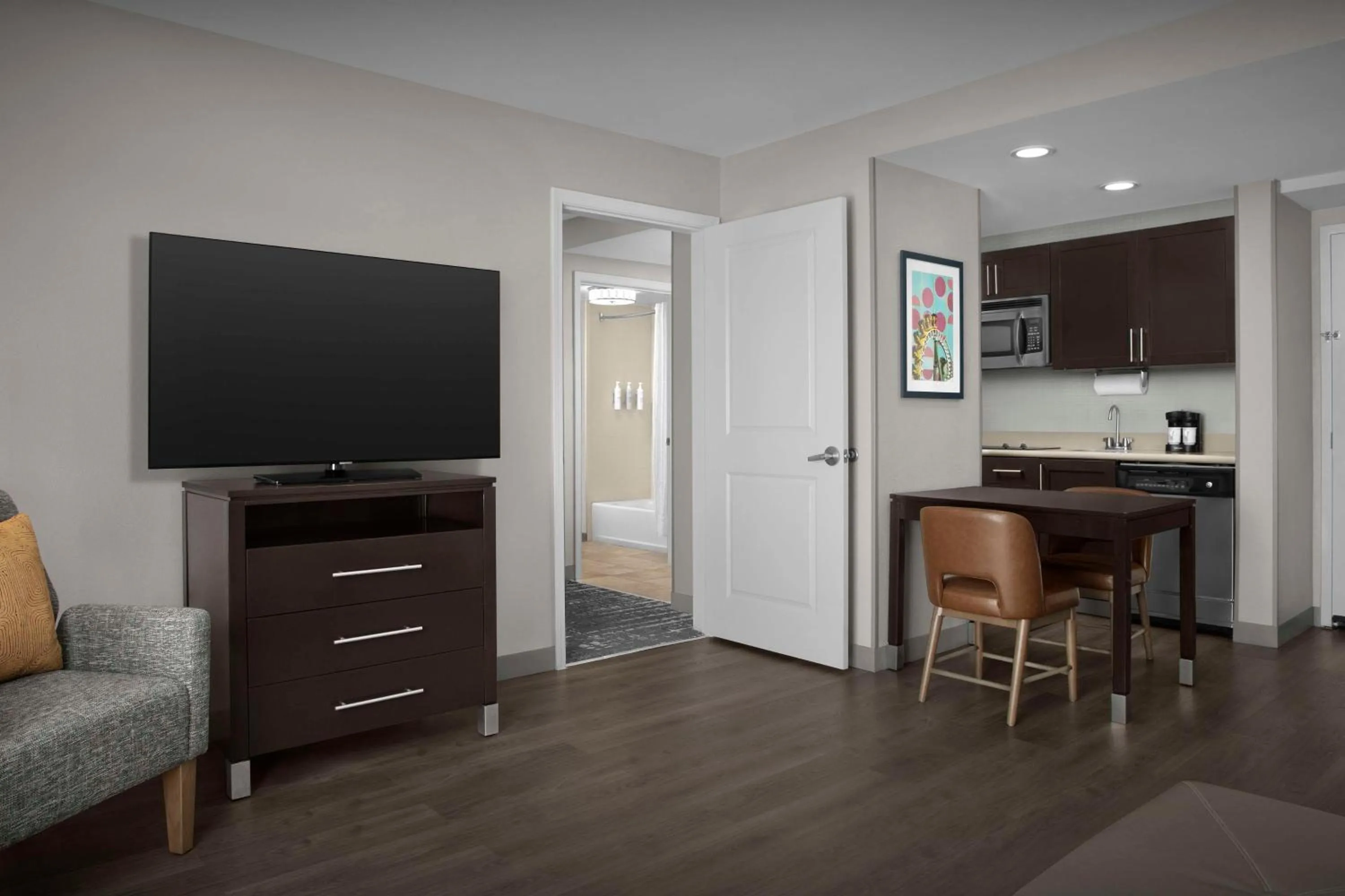 Kitchen or kitchenette in Homewood Suites by Hilton Orlando Airport