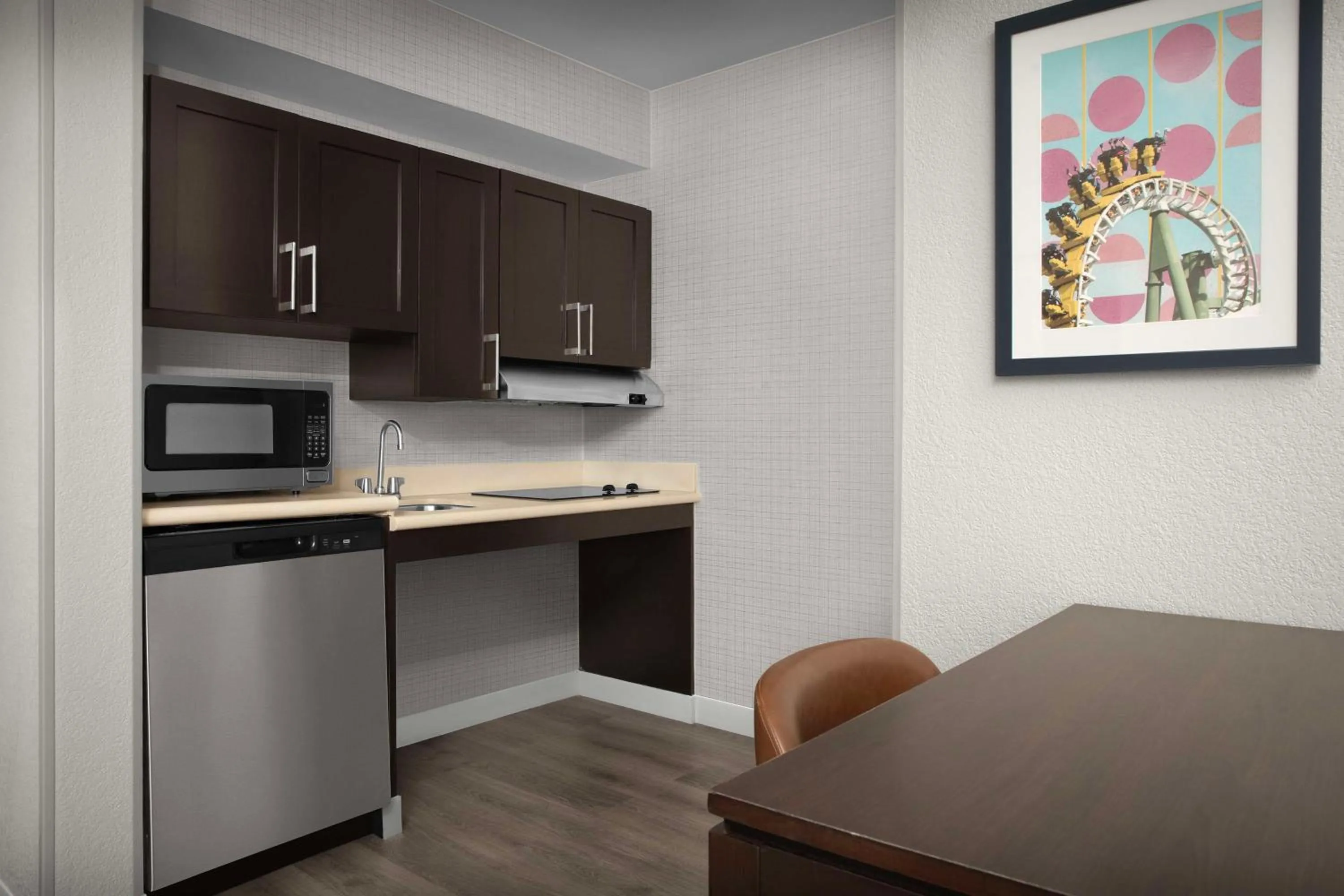 Kitchen or kitchenette in Homewood Suites by Hilton Orlando Airport