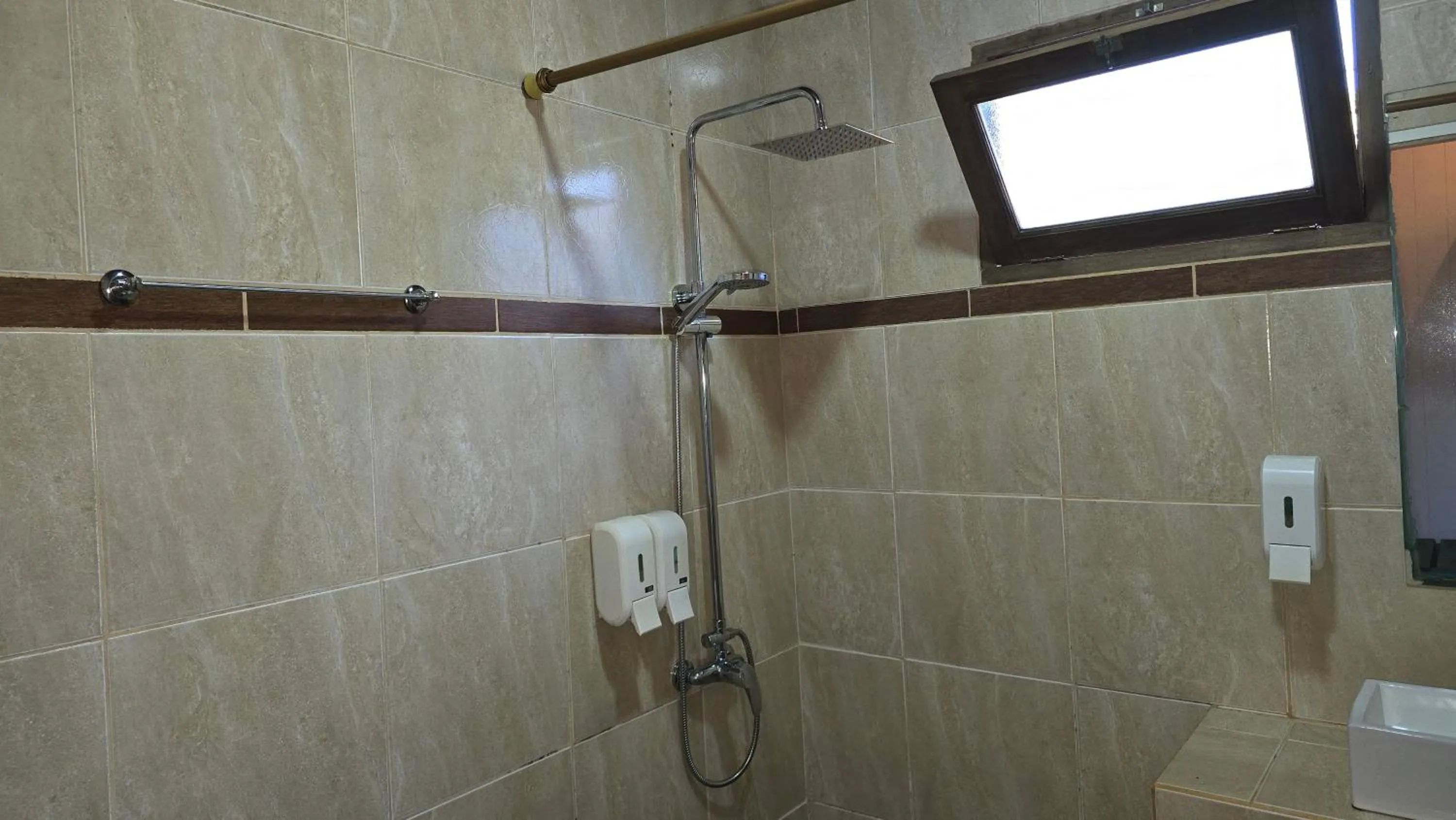 Shower in Posada 21 Oranges