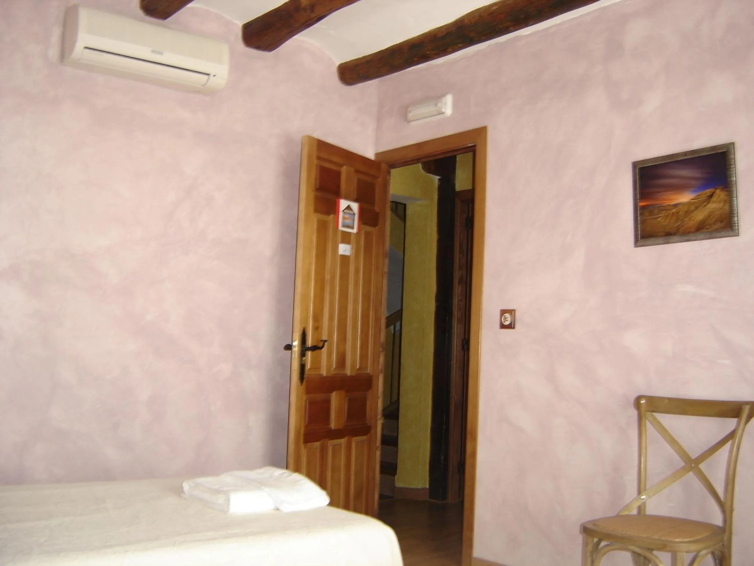 Bedroom, Bed in Agroturismo "La Bardena Blanca II"