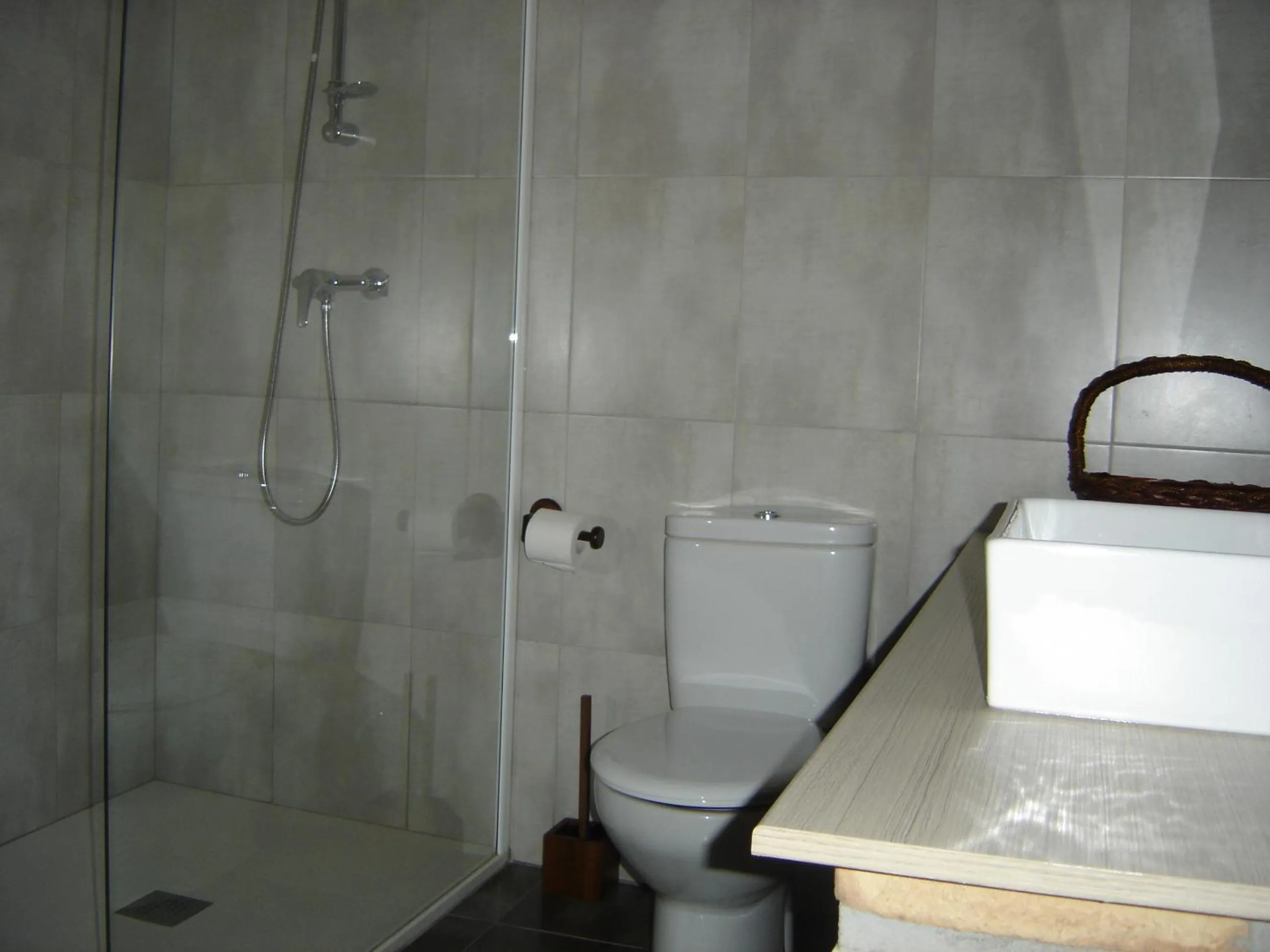 Shower in Agroturismo "La Bardena Blanca II"