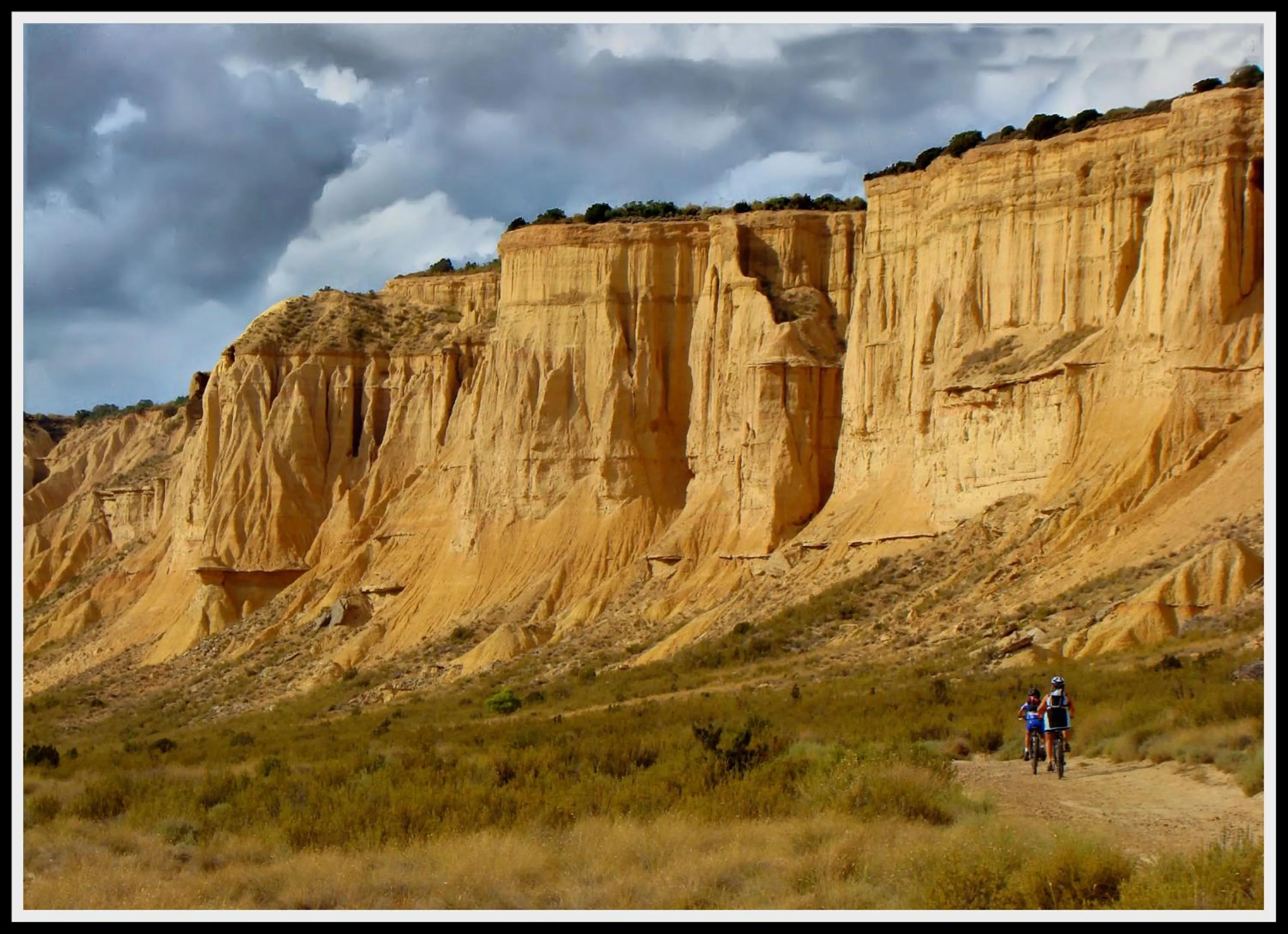 Nearby landmark in Agroturismo "La Bardena Blanca II"