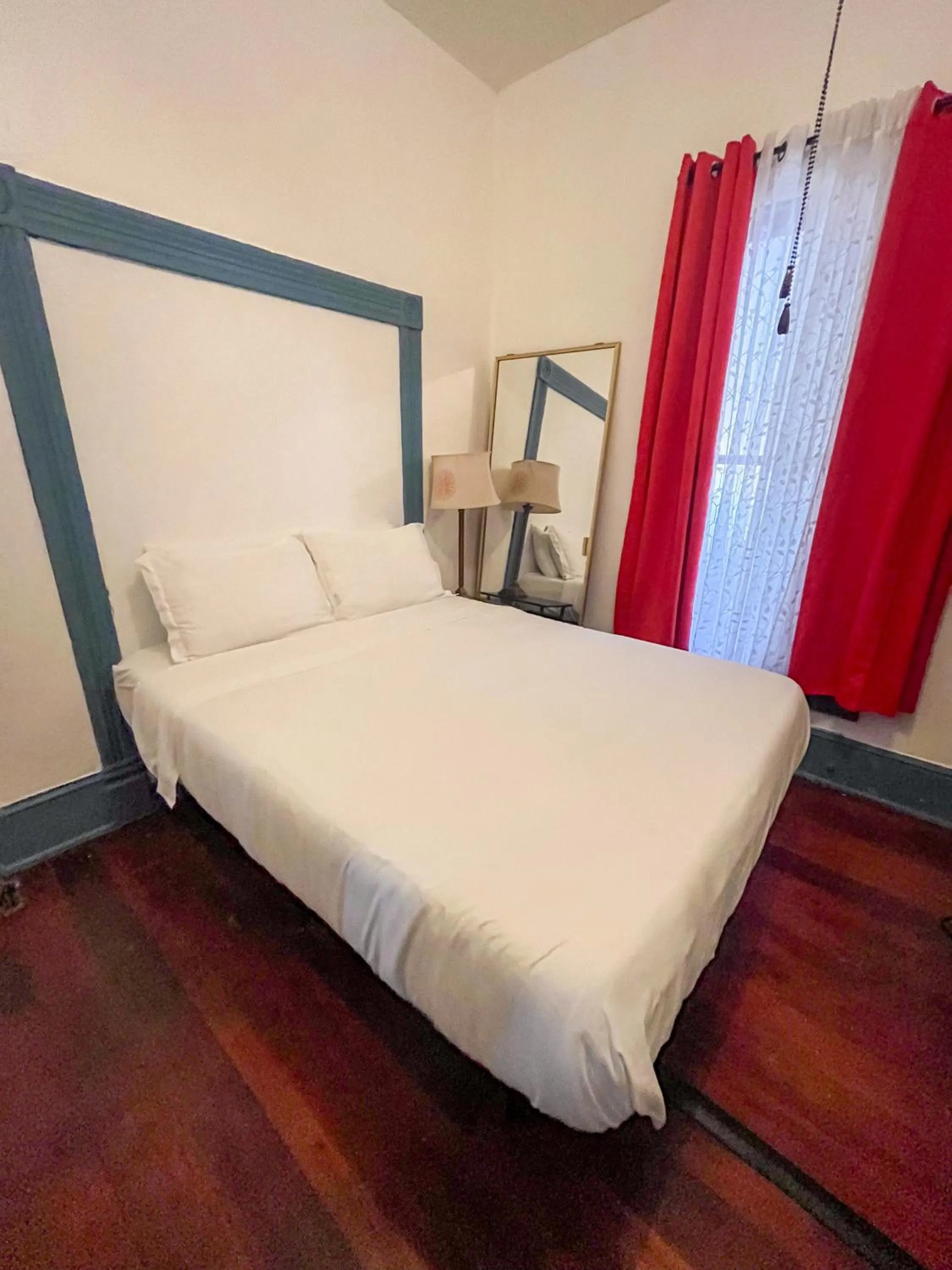 Bedroom, Bed in ITH San Diego Adventure Hostel