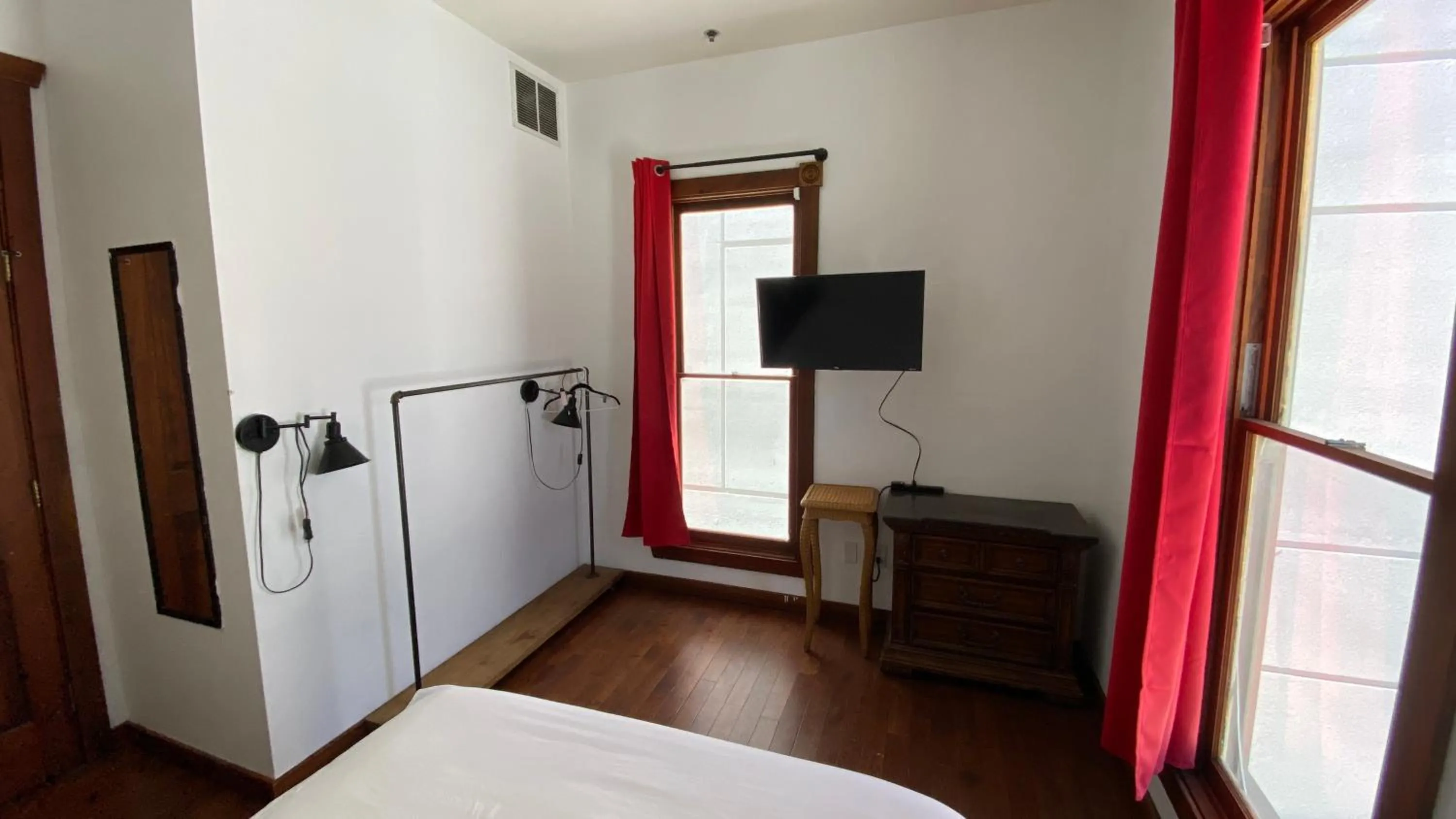 Bedroom, Bed in ITH San Diego Adventure Hostel