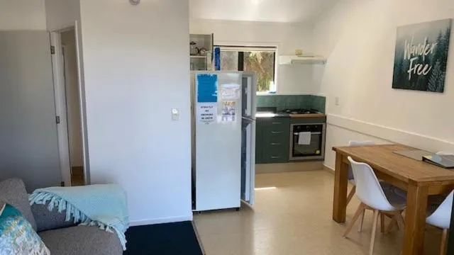 Kitchen or kitchenette in Whatuwhiwhi TOP 10 Holiday Park
