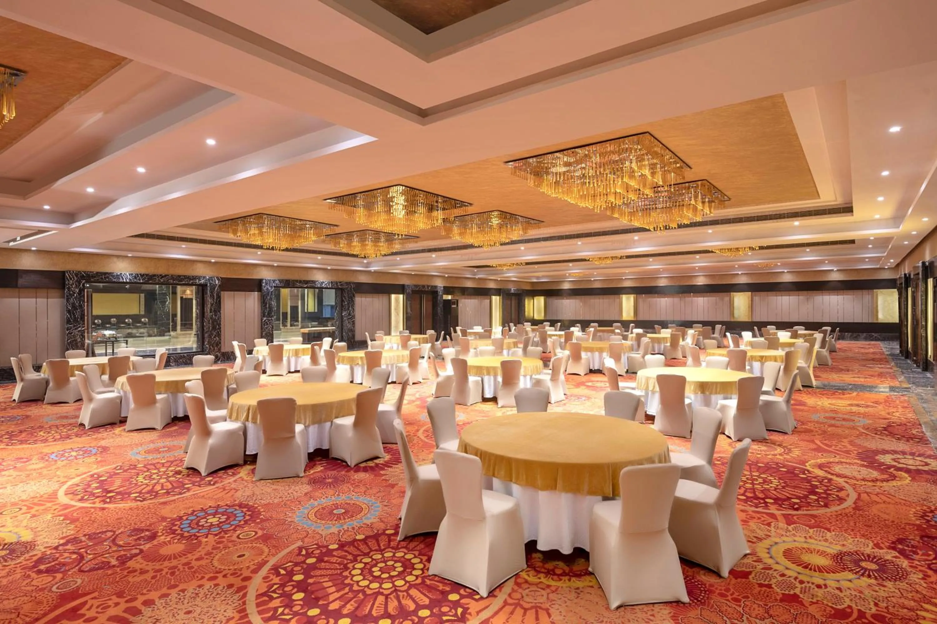 Banquet/Function facilities in Radisson Blu Kaushambi Delhi NCR