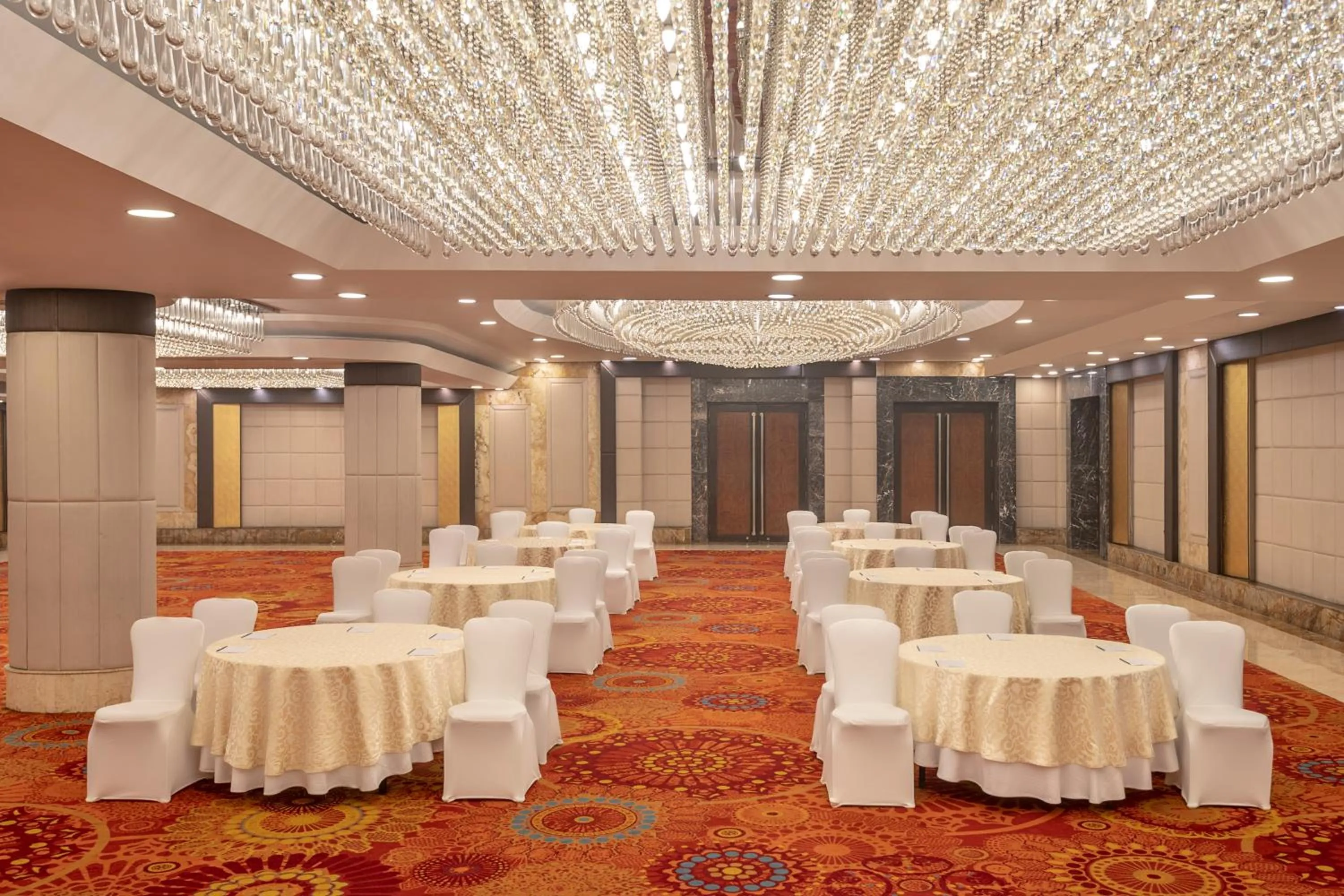 Business facilities in Radisson Blu Kaushambi Delhi NCR