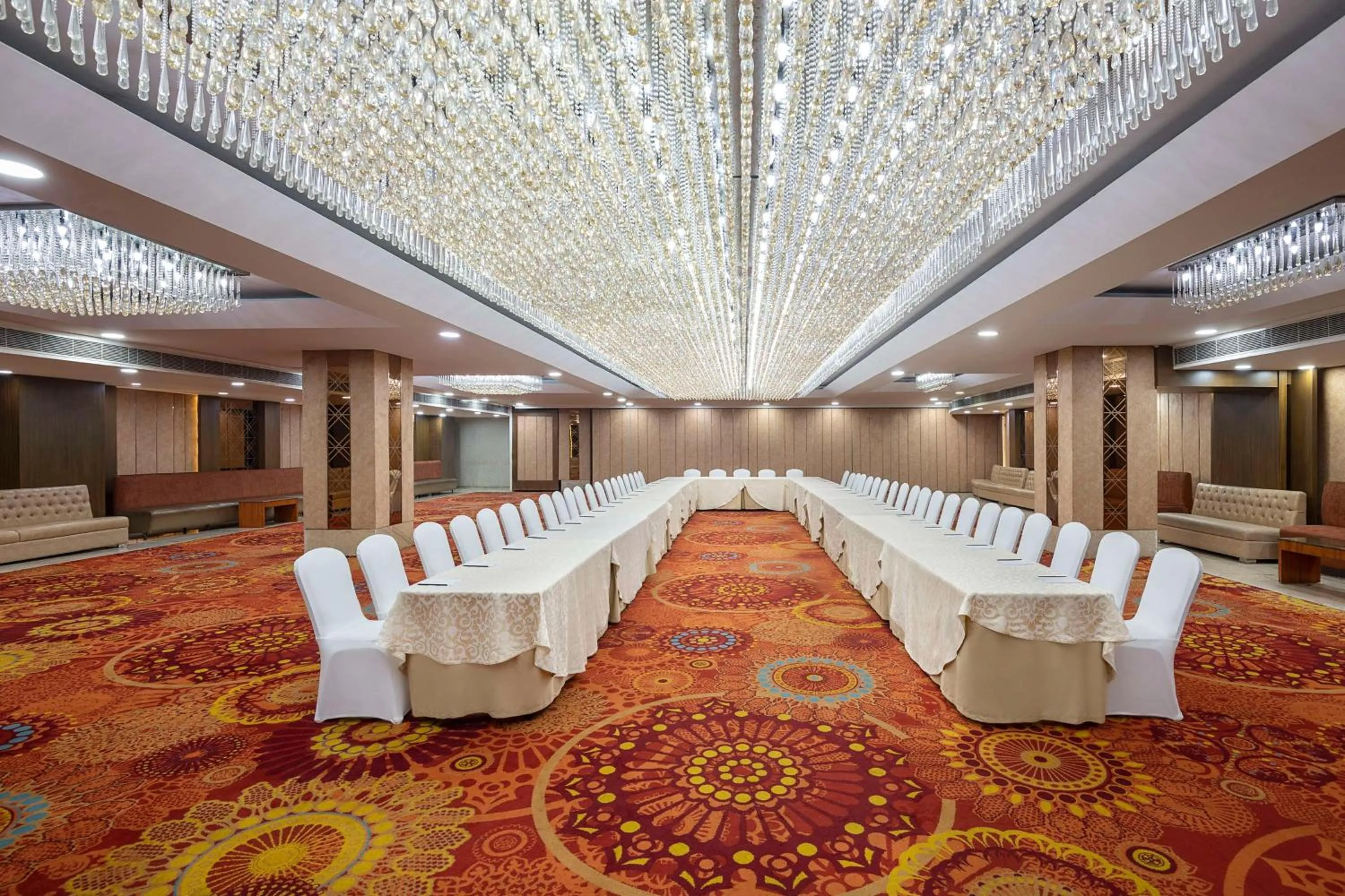 Banquet/Function facilities in Radisson Blu Kaushambi Delhi NCR