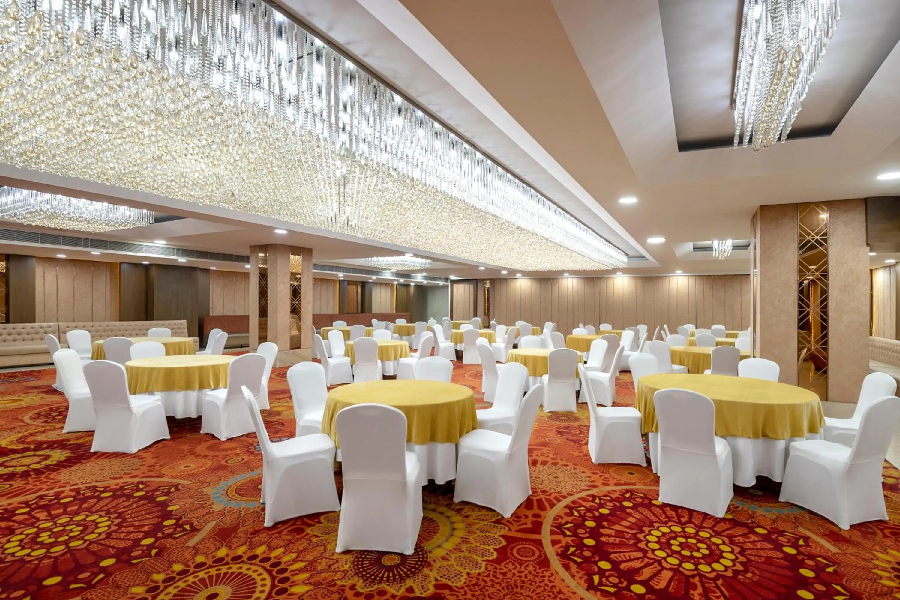 Business facilities in Radisson Blu Kaushambi Delhi NCR