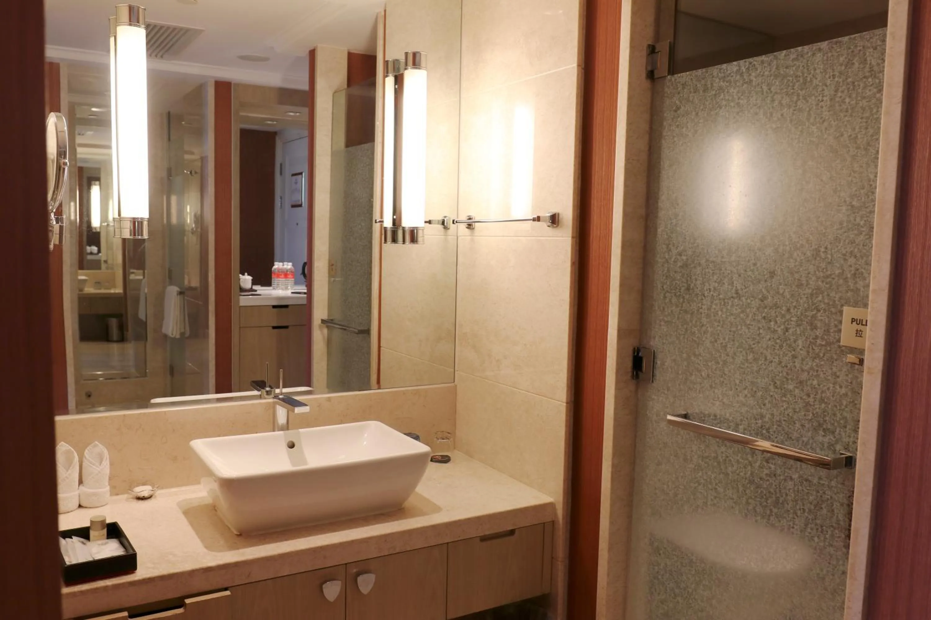 Tonino Lamborghini Hotel Kunshan City Center