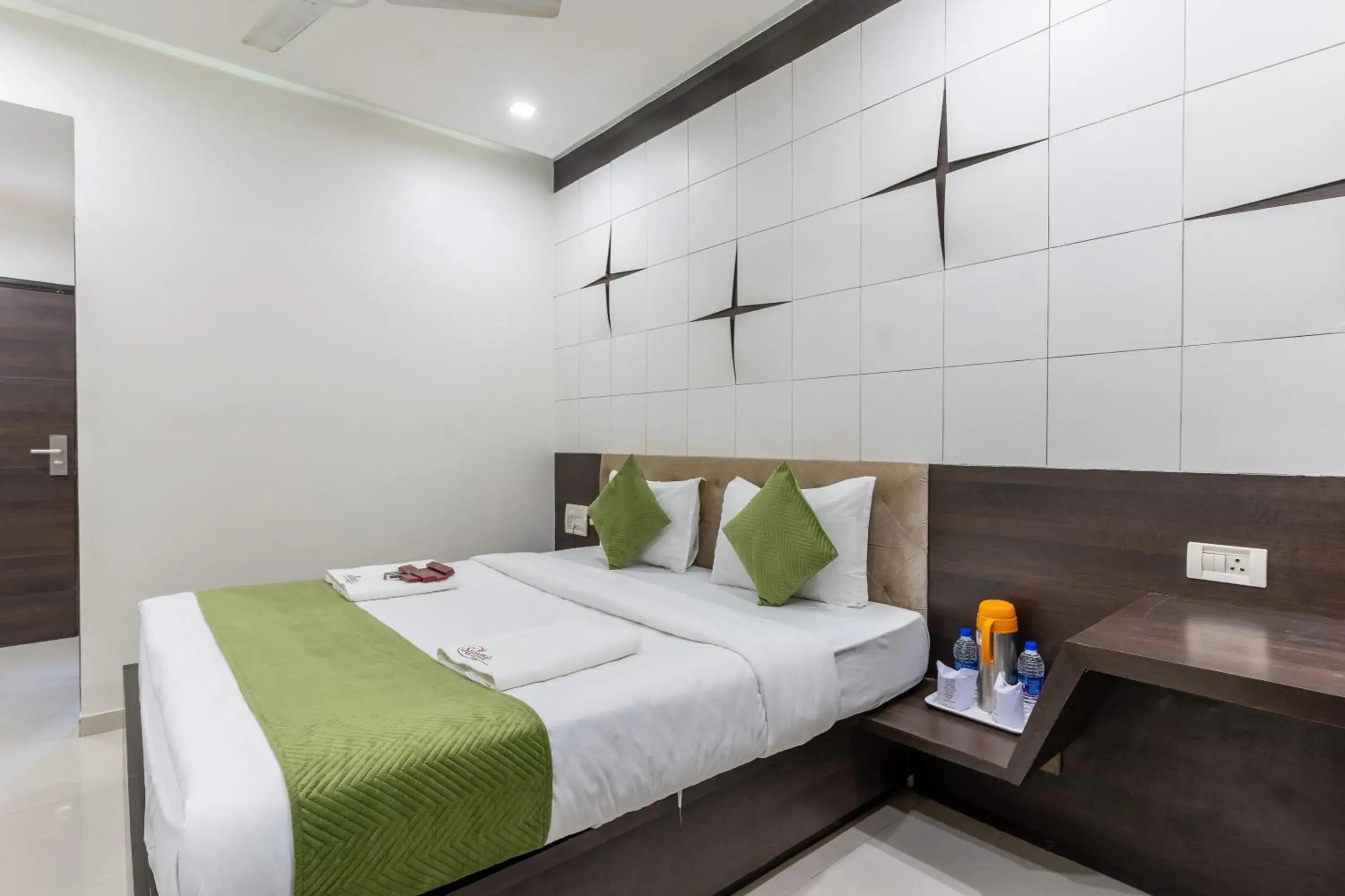 Bed in Hotel Summit Bed in Hotel Summit